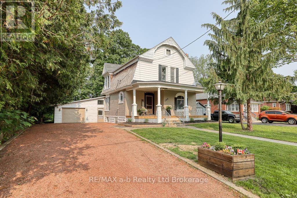 Tillsonburg, ON N4G3Y9,189 ROLPH STREET