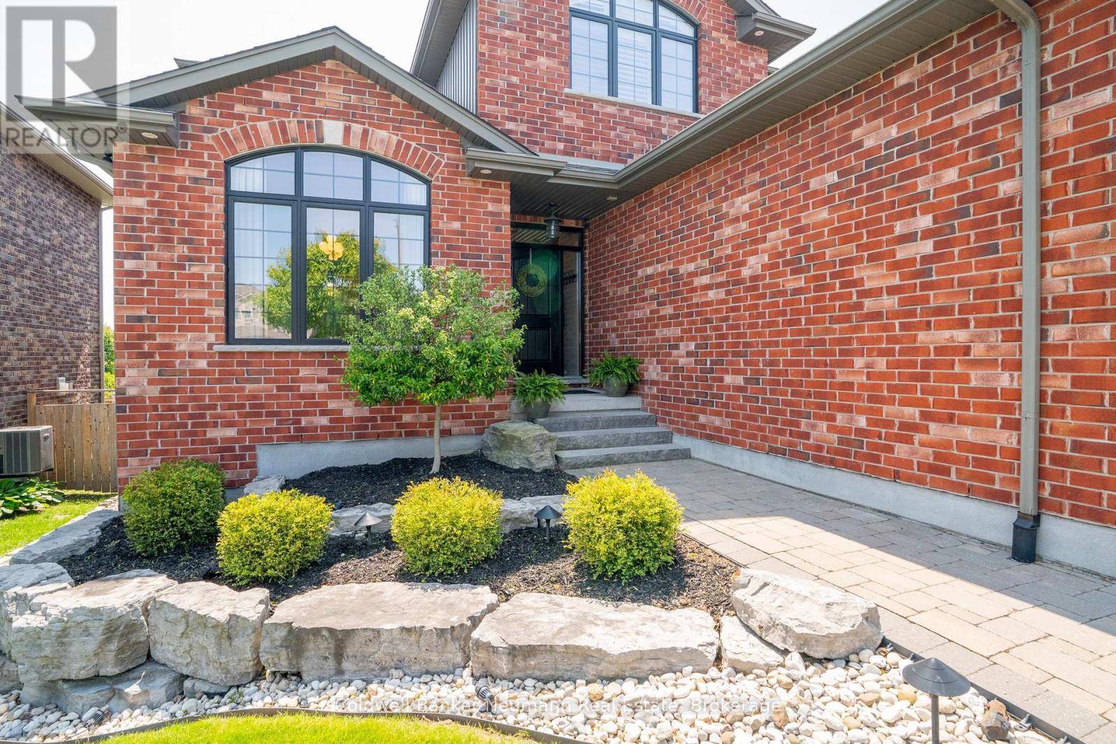 Guelph (grange Road), ON N1E7J6,61 LAW DRIVE