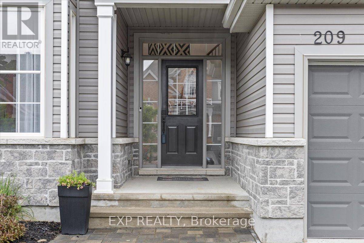 Ottawa, ON K2S1S3,209 ROVER STREET