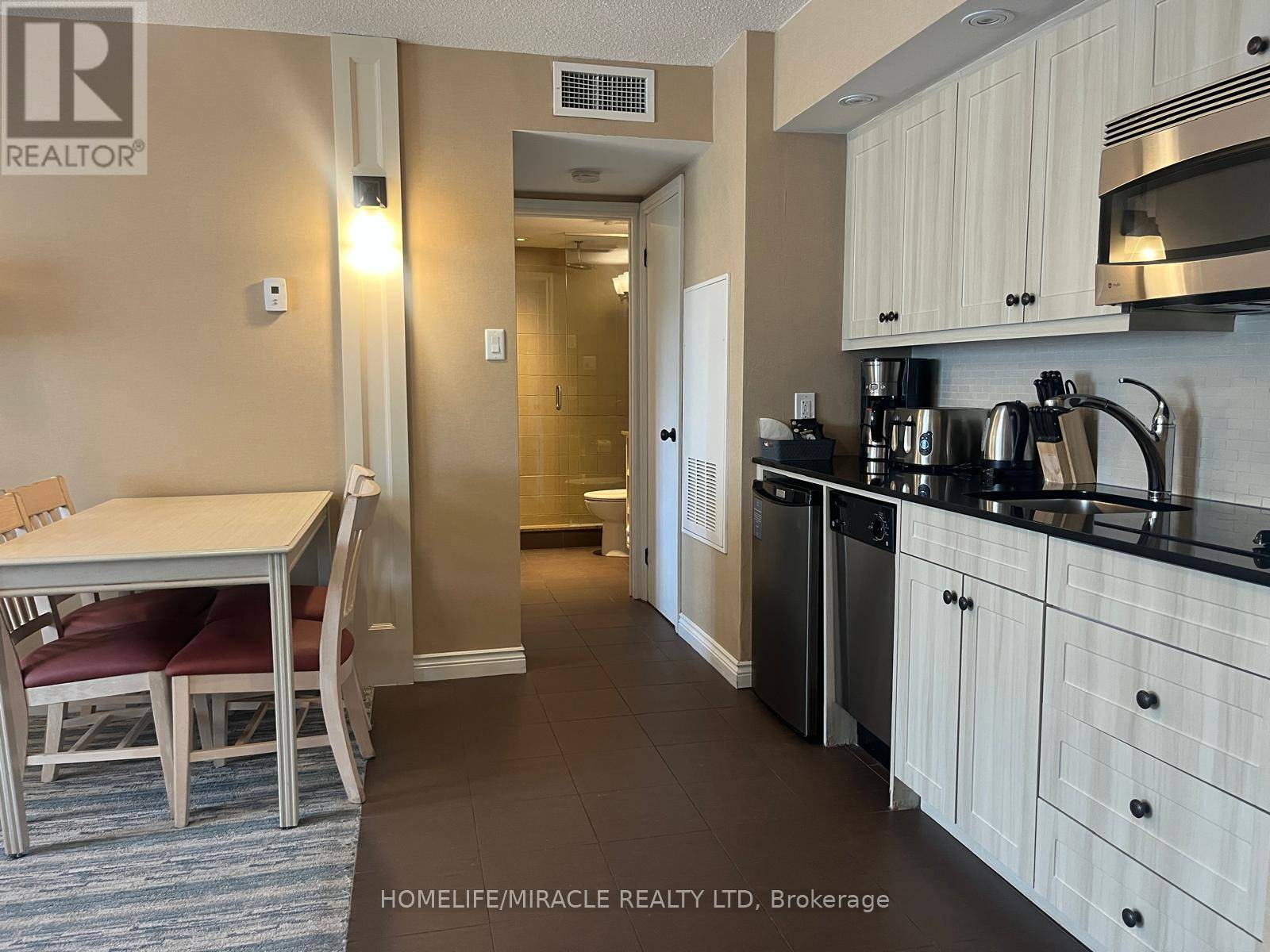 Huntsville (chaffey), ON P1H2E8,1235 Deerhurst DR #51/103