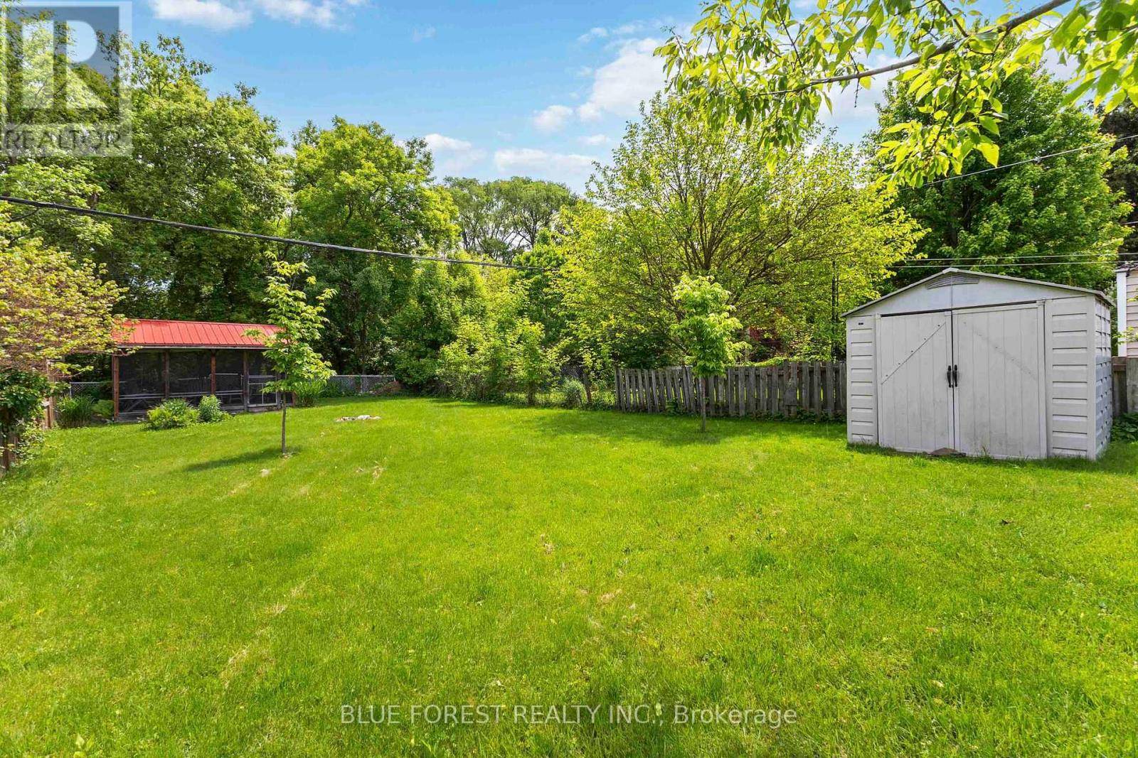 London South (south I), ON N5Z3L6,140 EMERSON AVENUE