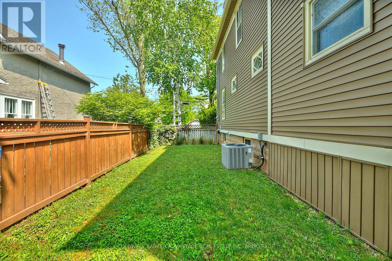 Welland (prince Charles), ON L3C4T7,159 MERRITT STREET W