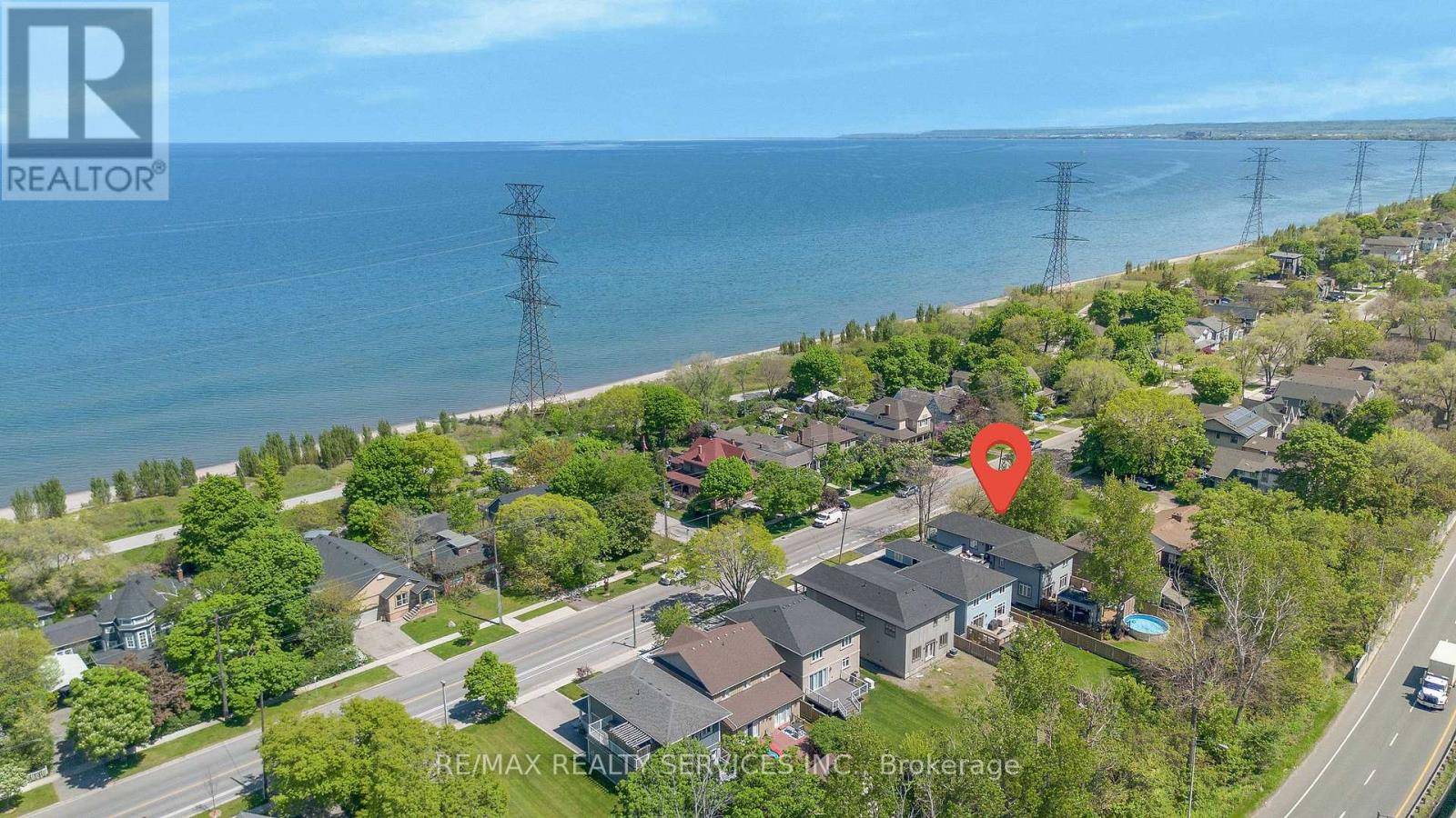 Hamilton (hamilton Beach), ON L8H6Z4,958 BEACH BOULEVARD