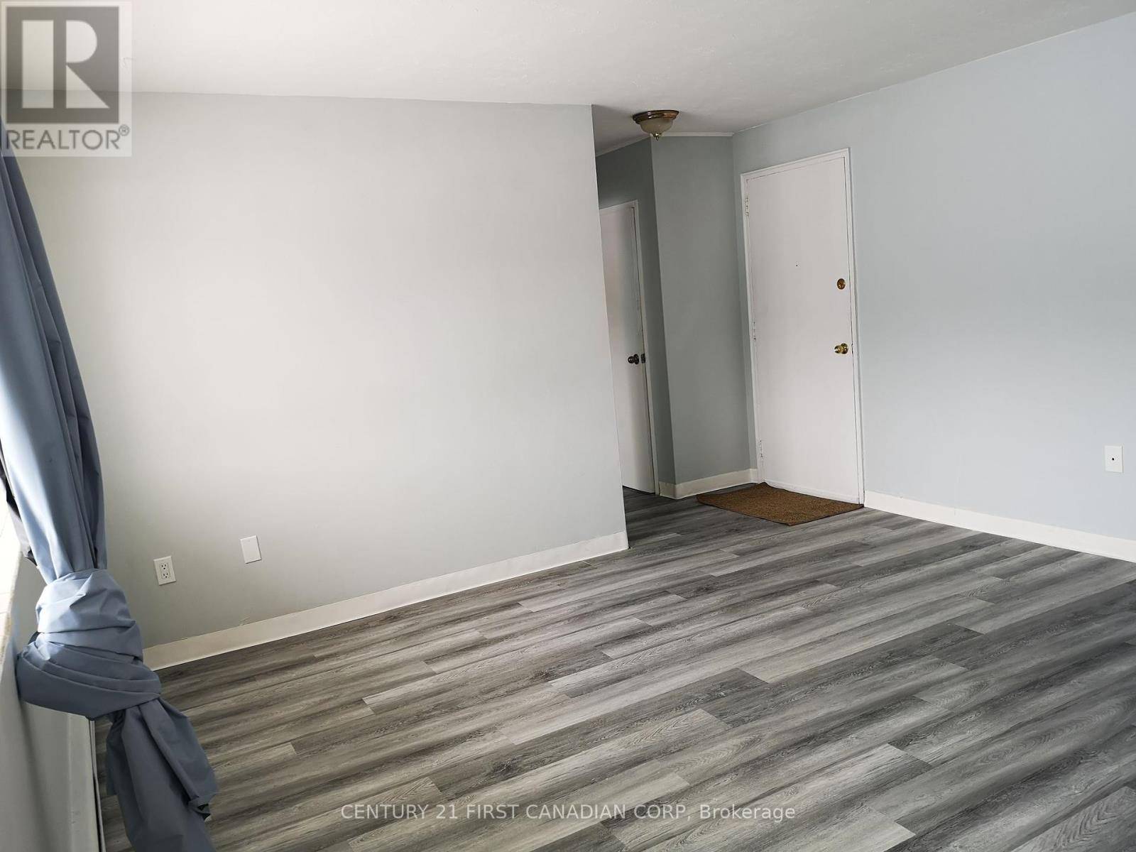 London East (east O), ON N5W1A9,1170 Hamilton RD #207