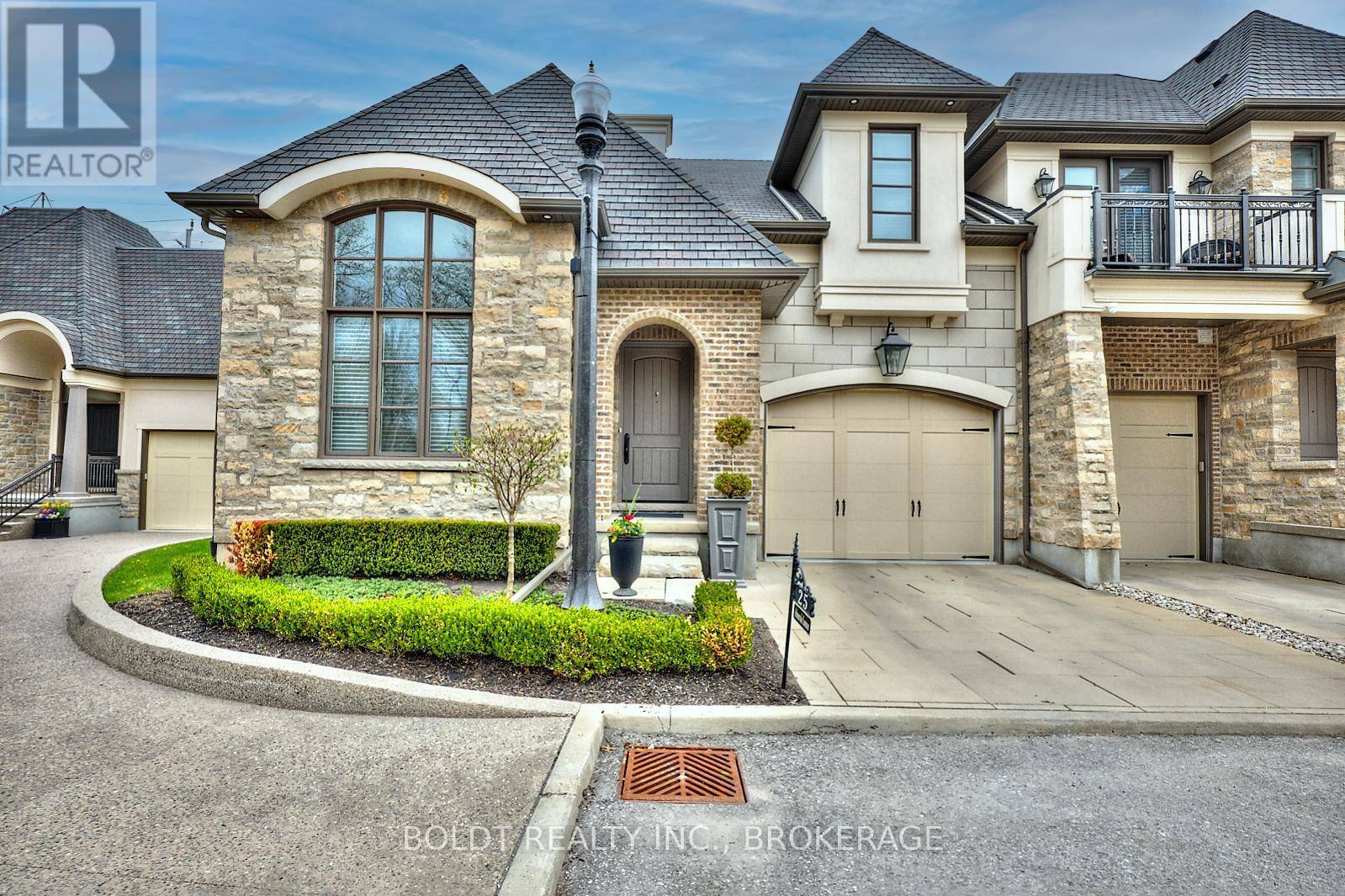 St. Catharines (glendale/glenridge), ON L2T3B7,25 ARBOURVALE COMMON ROAD