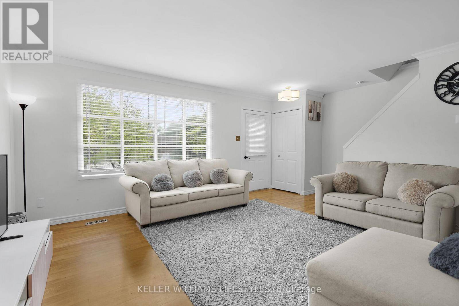 London South (south Y), ON N6E1Y4,875 DEARNESS DRIVE