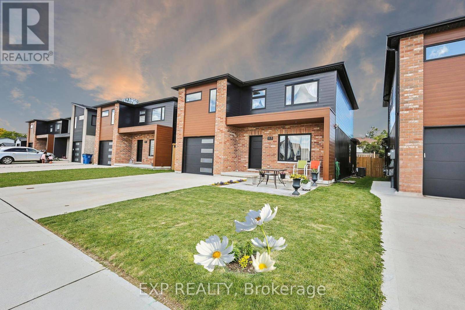 Chatham-kent (chatham), ON N7M0V1,117 CHURCHILL PARK ROAD