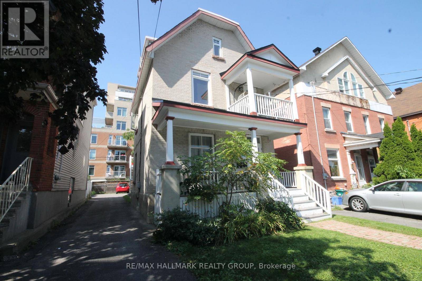 Ottawa, ON K1Y1A1,130 HINTON AVENUE