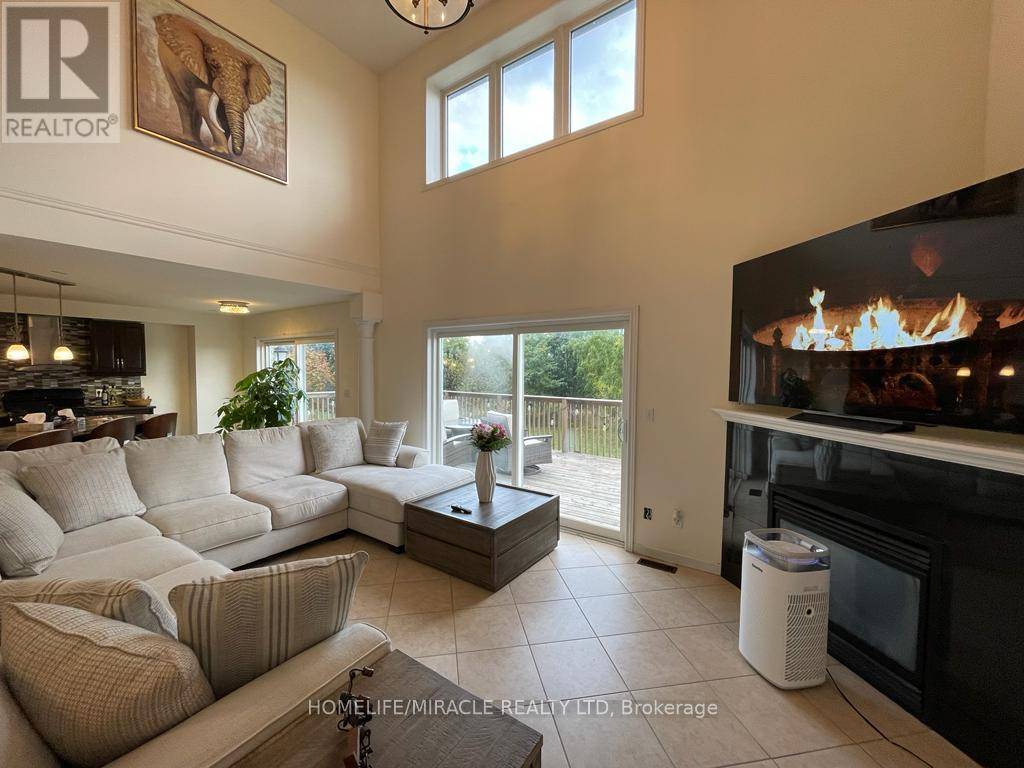 Woodstock (woodstock - South), ON N4V0B3,455 CHAMPLAIN AVENUE