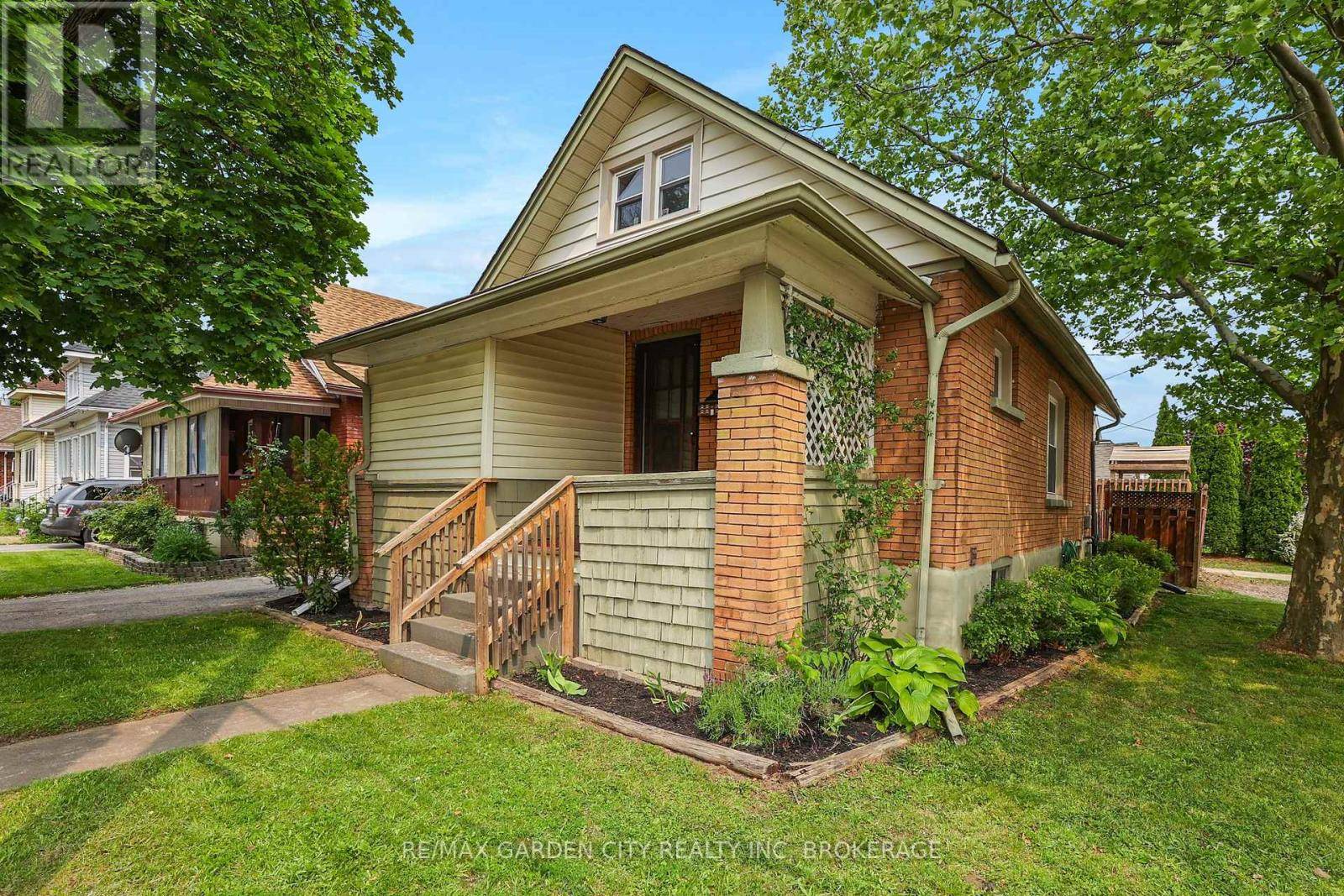 Niagara Falls (cherrywood), ON L2E2E3,5165 MORRISON STREET