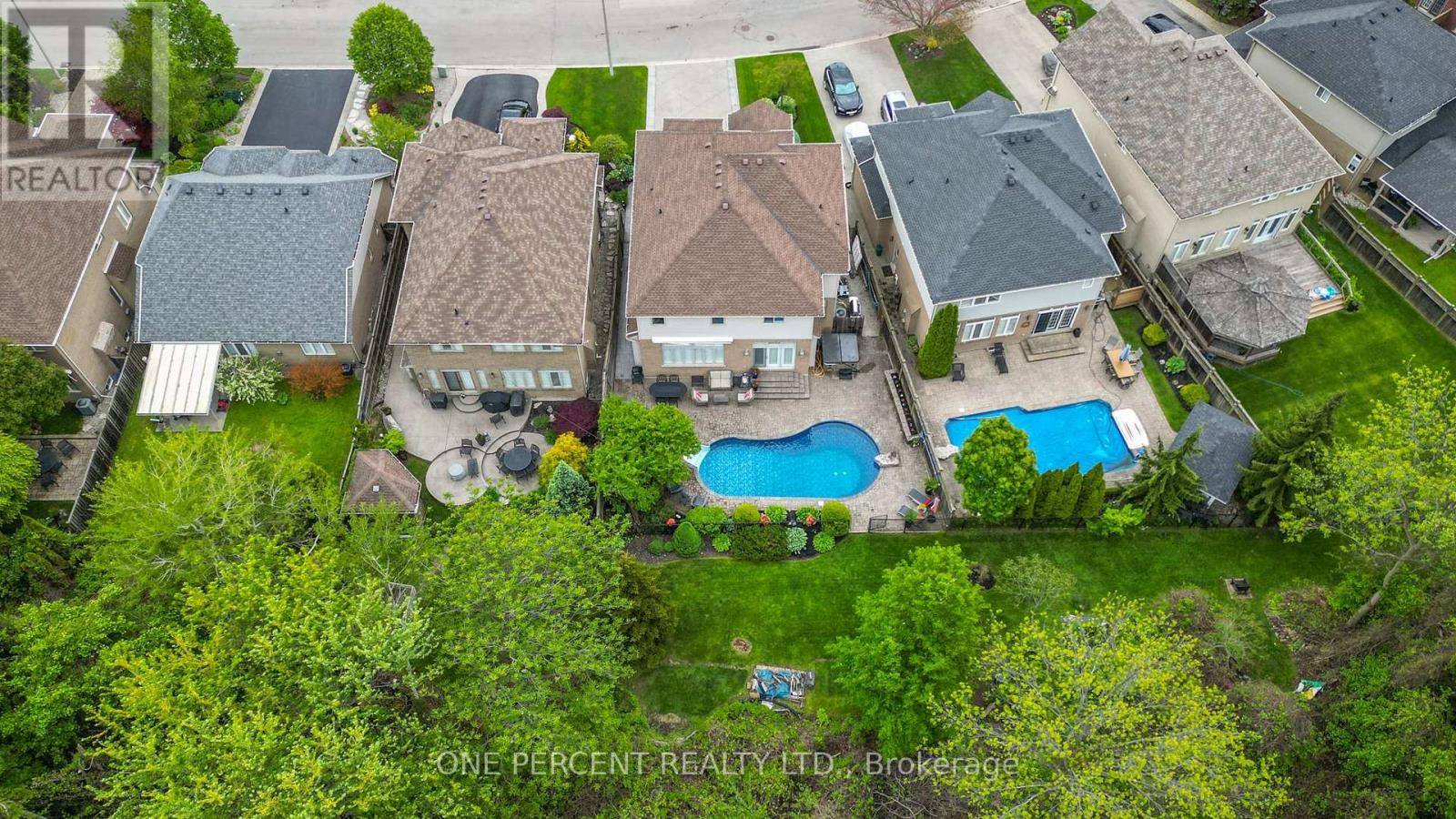 Hamilton (meadowlands), ON L9K1R7,194 JOSHUA AVENUE