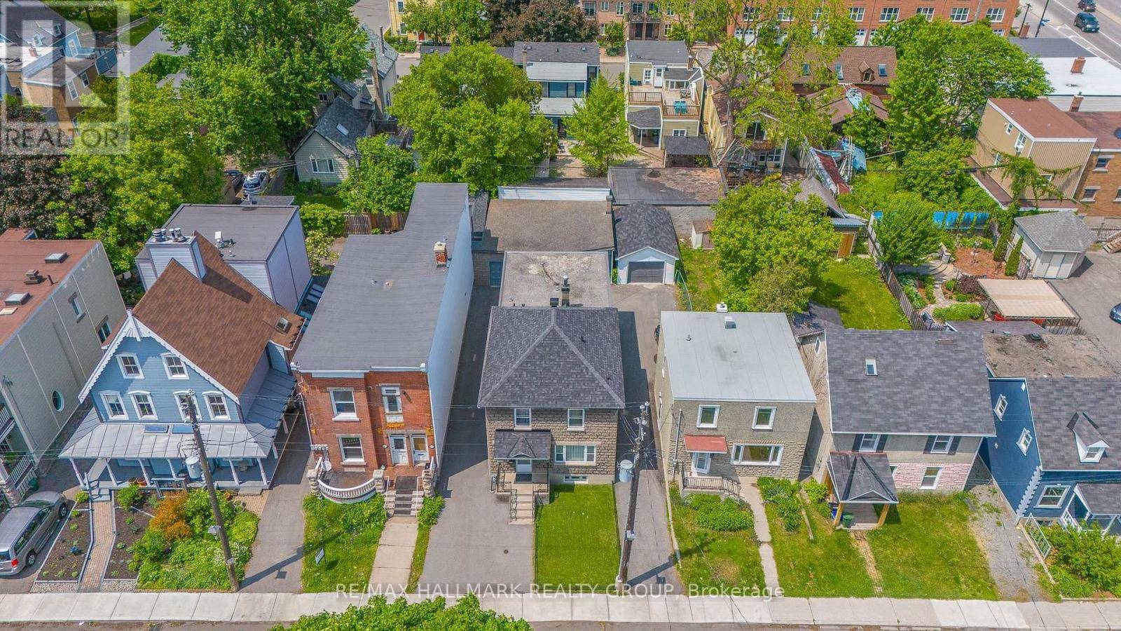 Ottawa, ON K1N5E4,219 BRUYÈRE STREET