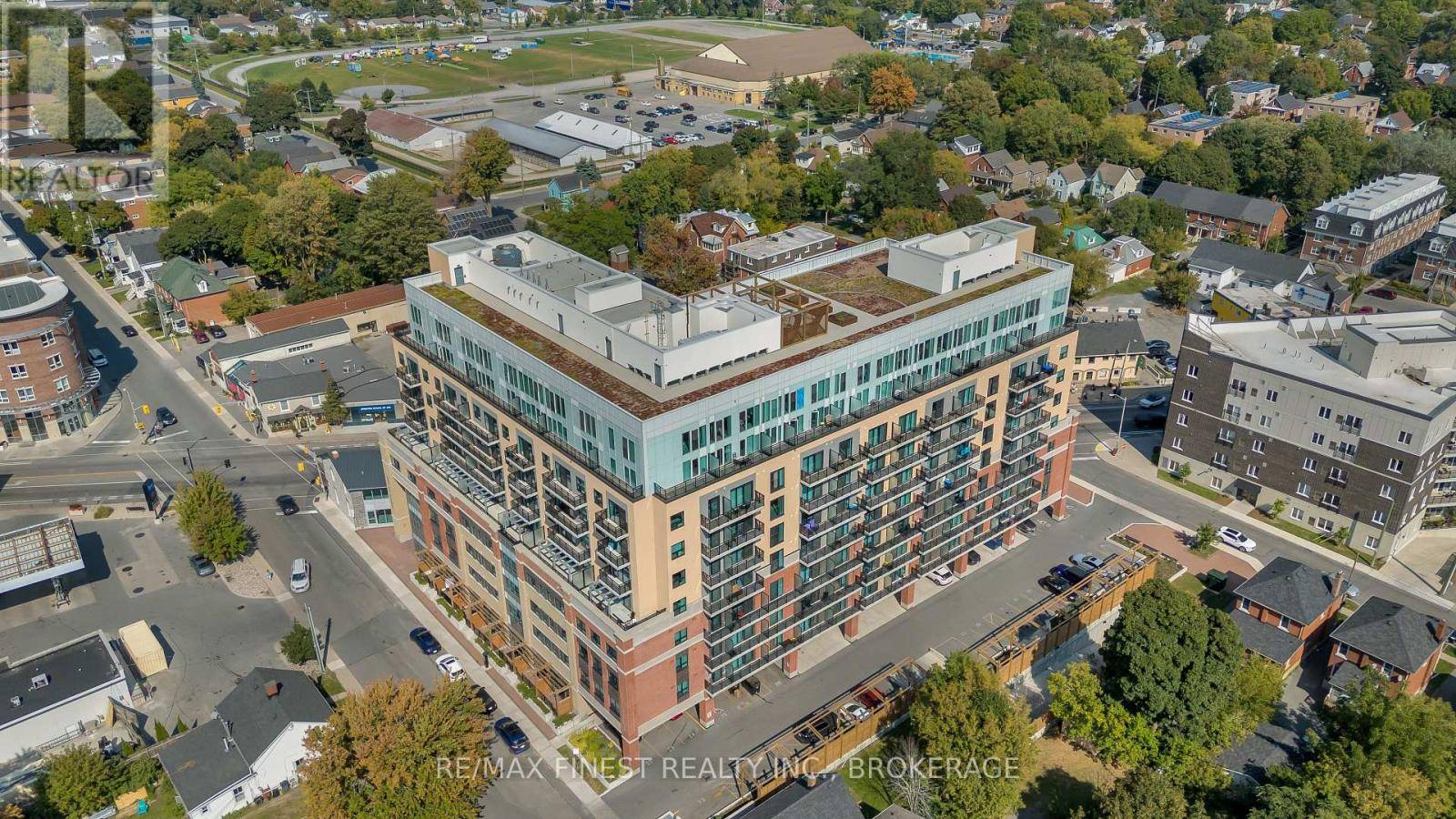 Kingston (central City East), ON K7L1E5,652 PRINCESS ST #340