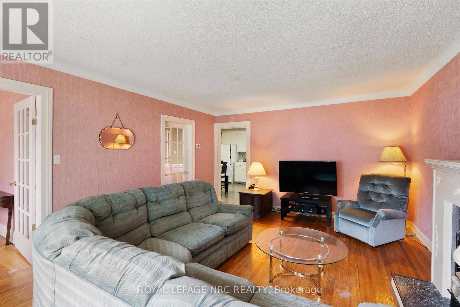 St. Catharines (port Dalhousie), ON L2N4X7,154 DALHOUSIE AVENUE
