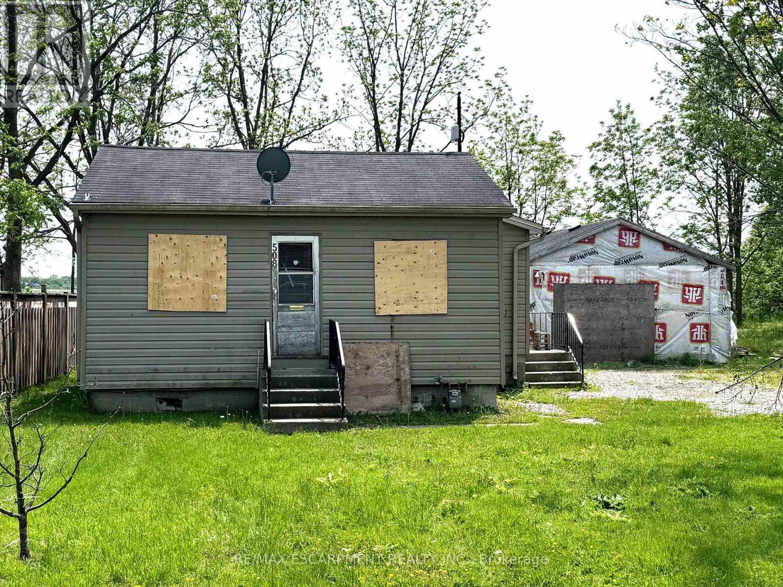 Haldimand (dunnville), ON N1A2W5,508 MAIN STREET E