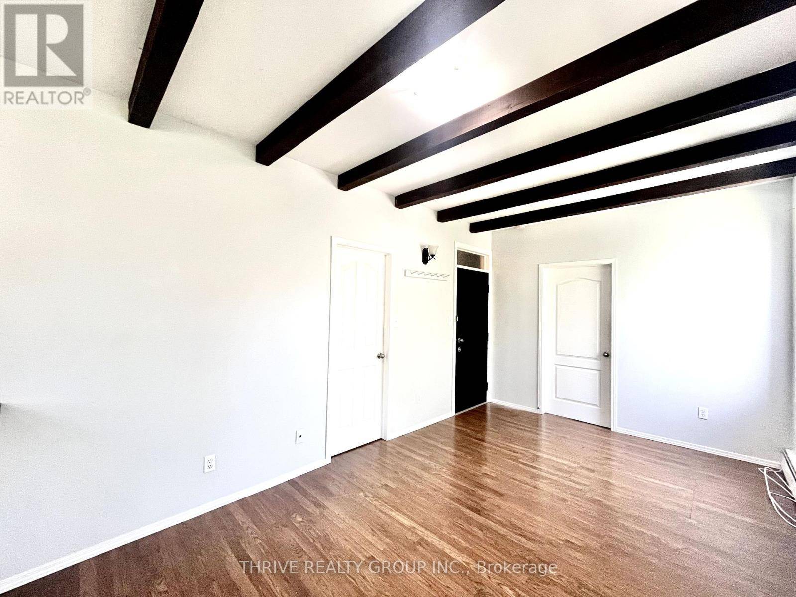 London East (east F), ON N6B2C3,1 Waverley PL #8
