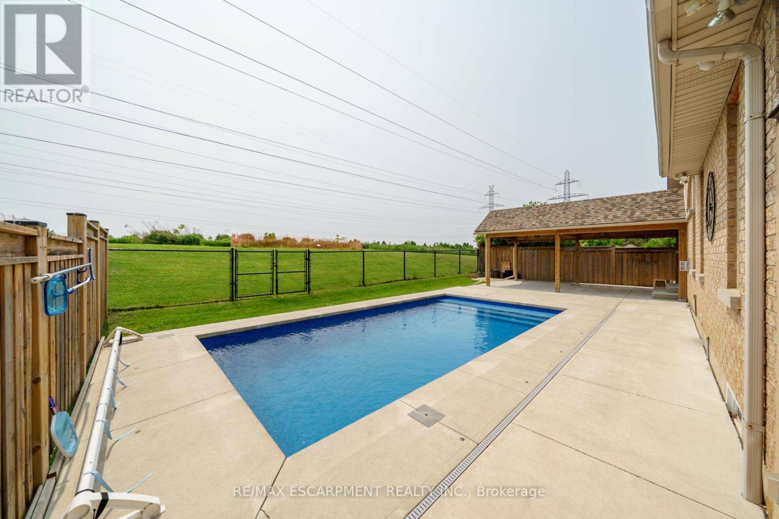 Hamilton (kennedy), ON L9B1G6,117 CHRISTOPHER DRIVE