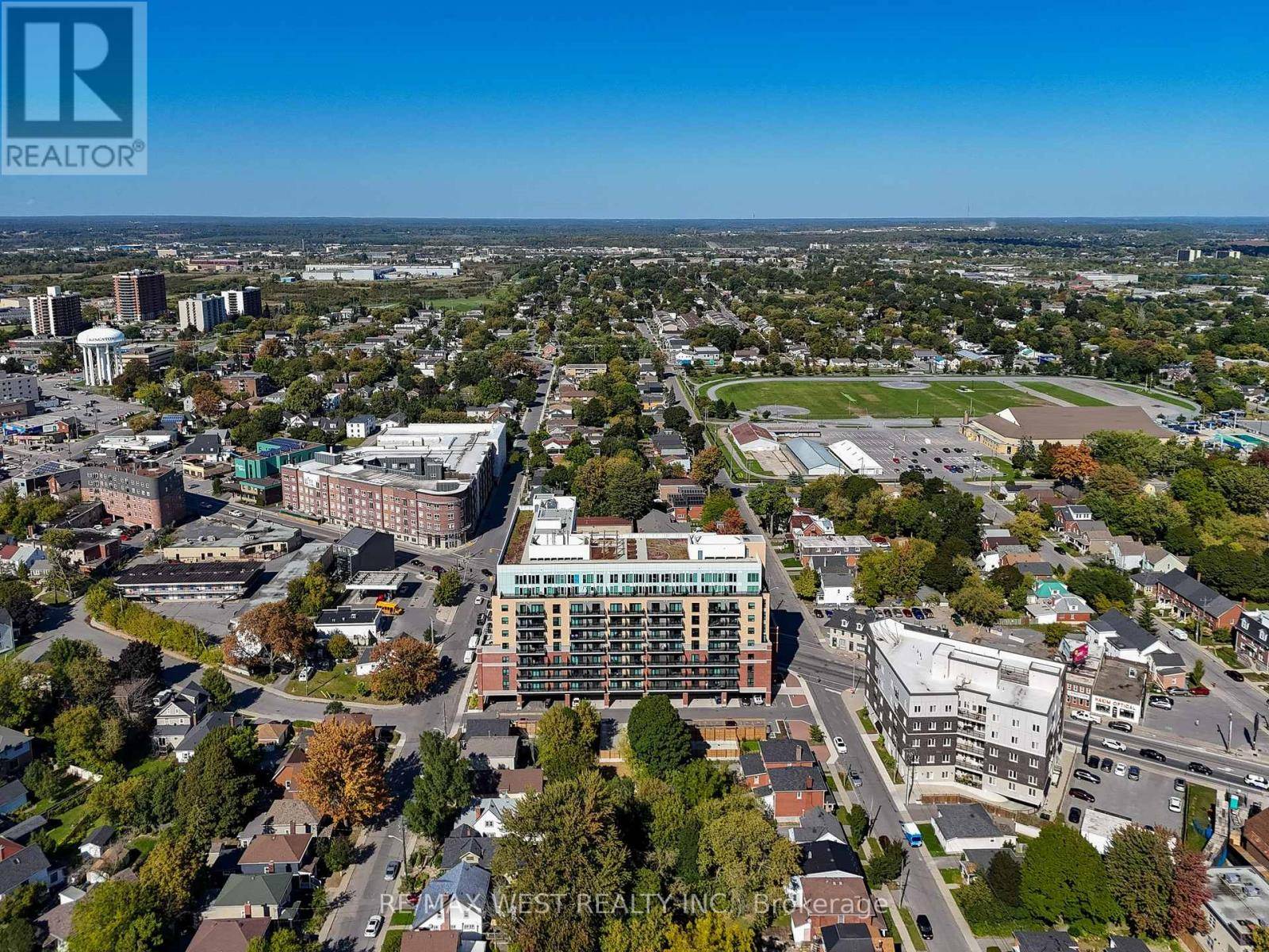 Kingston (central City East), ON K7L3Z9,652 PRINCESS ST #440