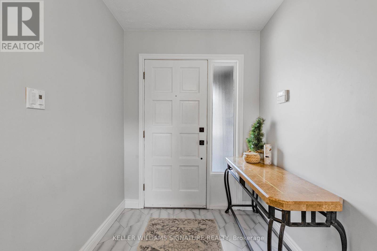 Hamilton (stoney Creek), ON L8E3E2,20 ASHWOOD COURT