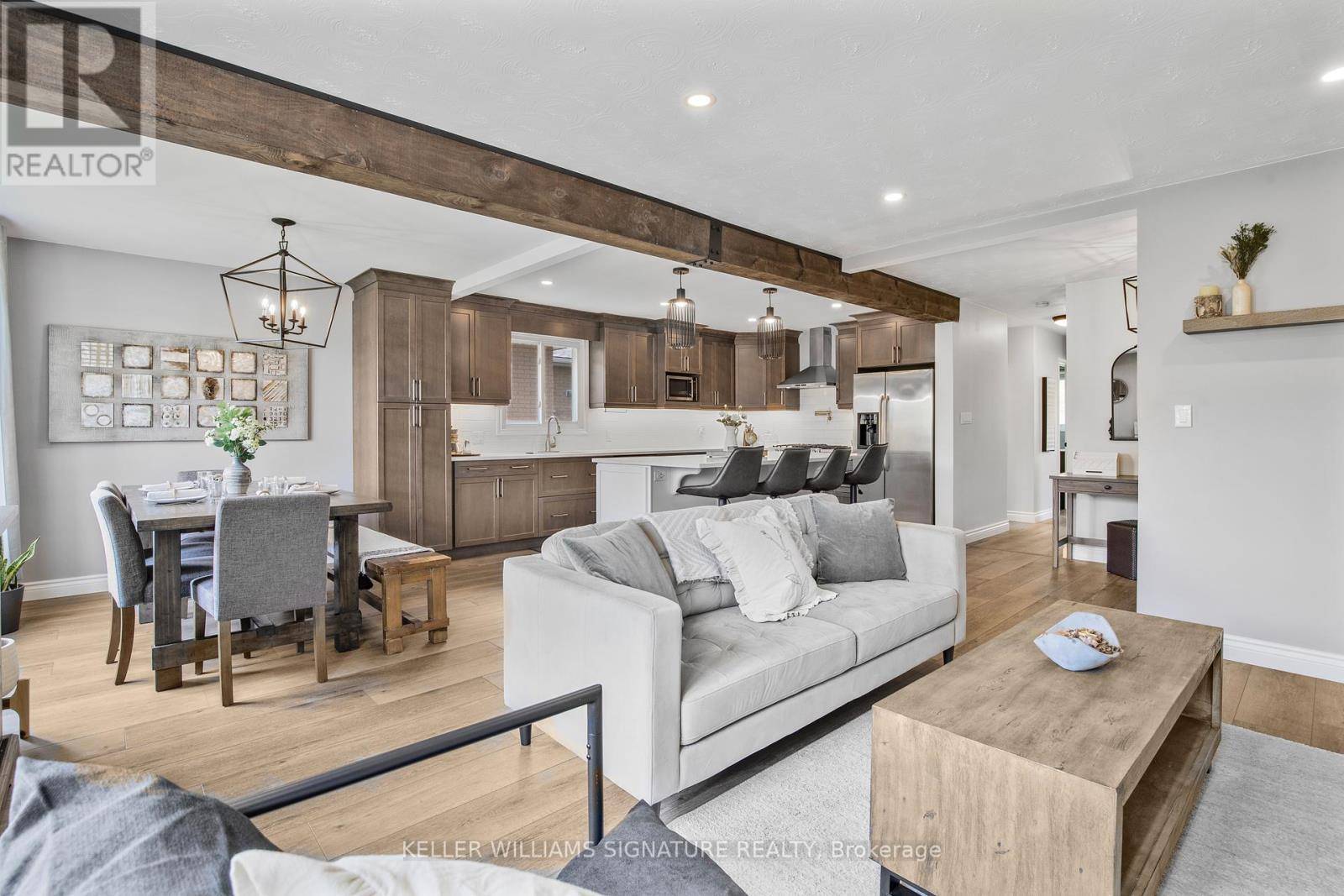 Hamilton (stoney Creek), ON L8E3E2,20 ASHWOOD COURT