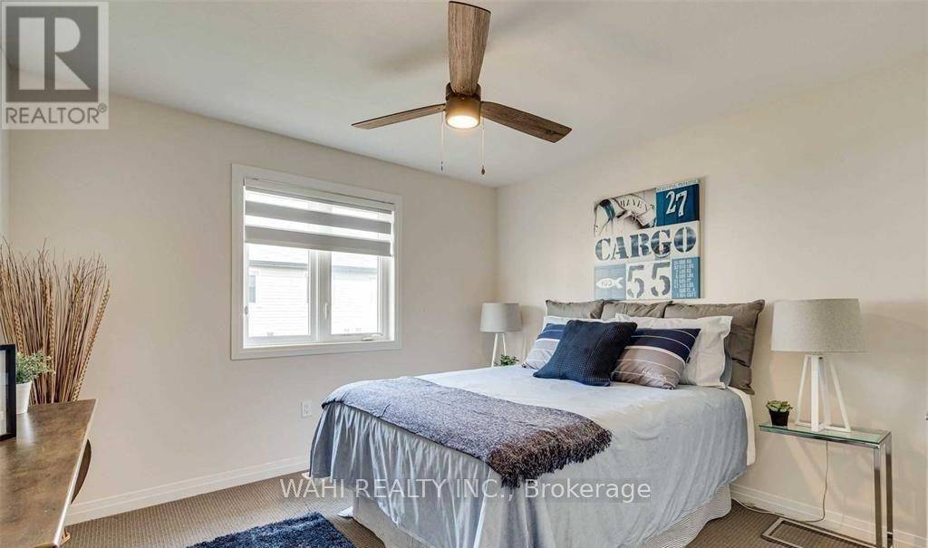 Hamilton (stoney Creek Mountain), ON L8G2R9,117 GREENWICH AVENUE