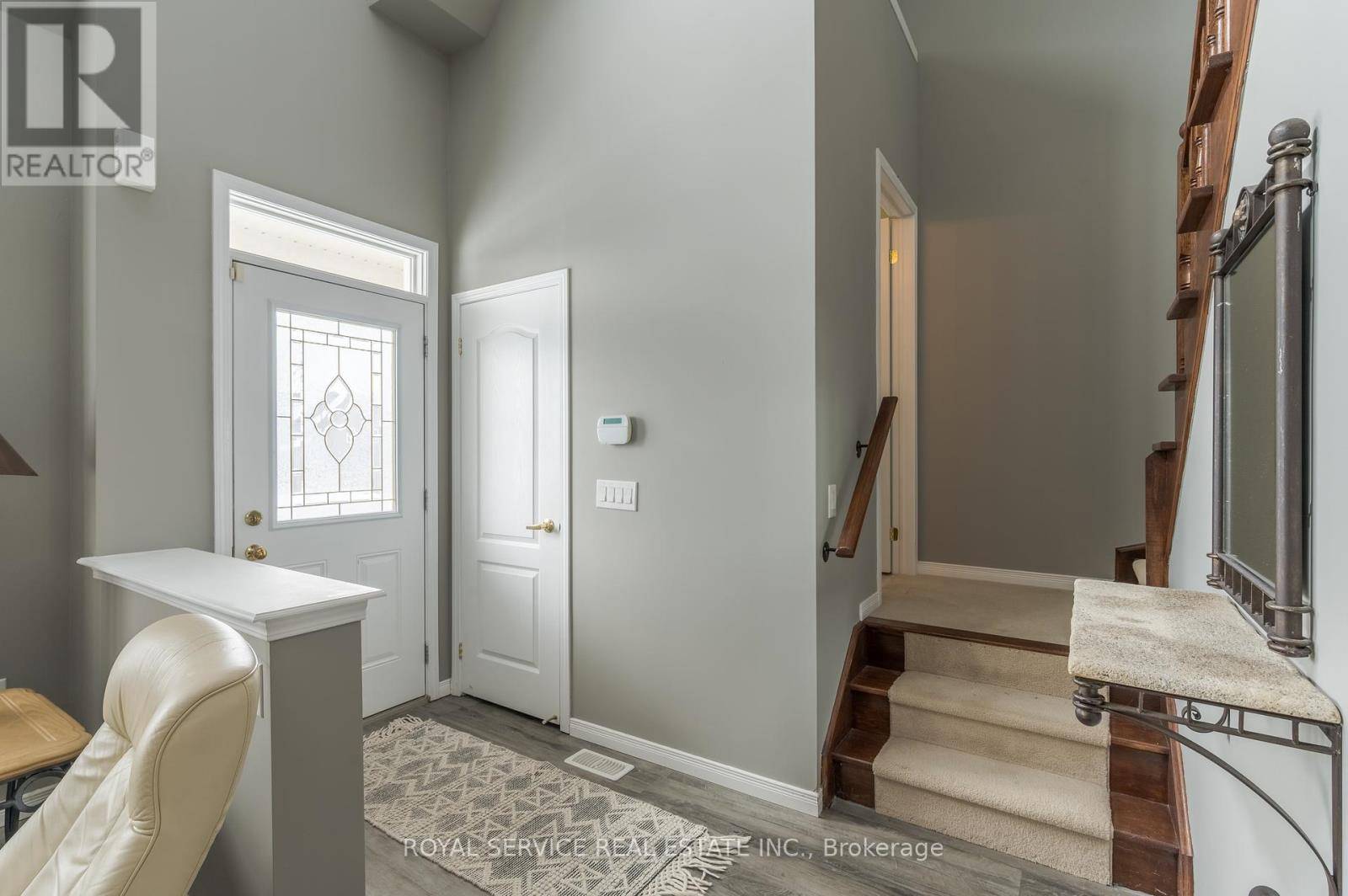 Cobourg, ON K9A0E2,804 LESLIE STREET
