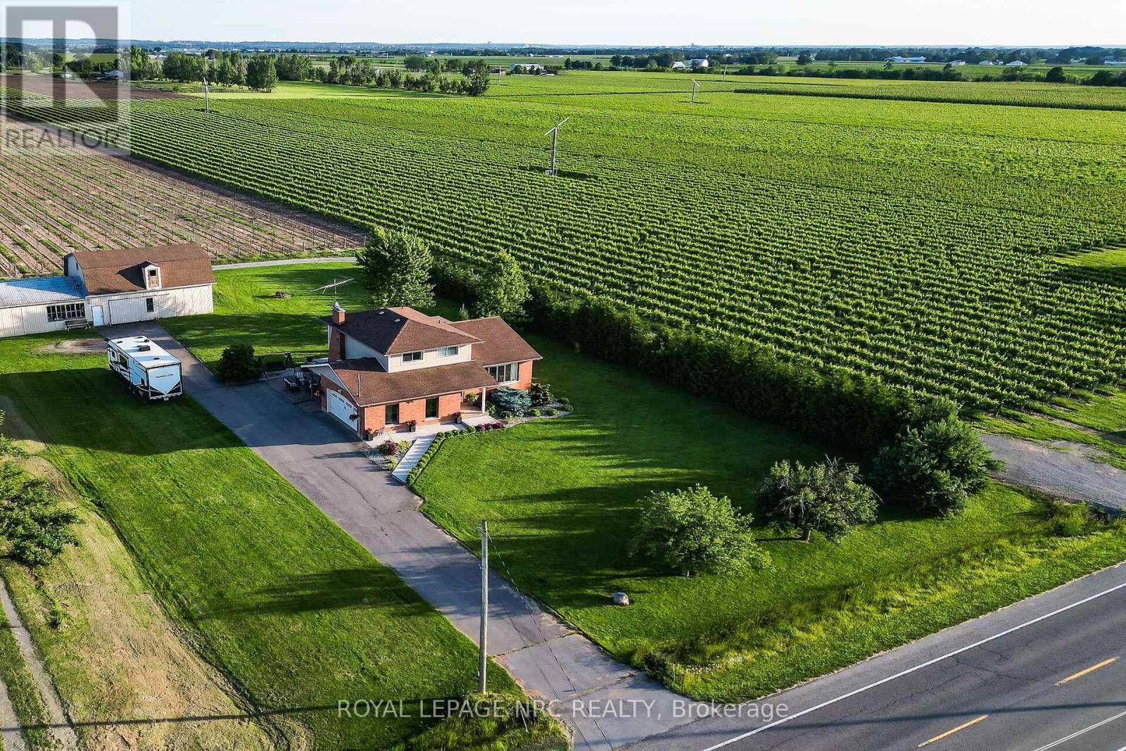 Niagara-on-the-lake (lakeshore), ON L0S1J0,155 EAST WEST LINE ROAD