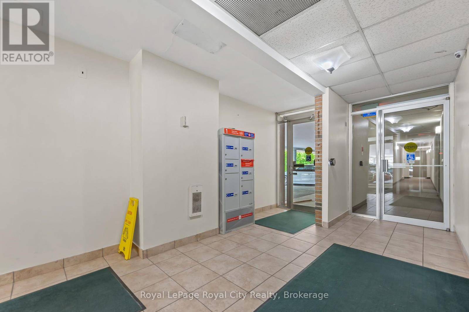 Guelph (junction/onward Willow), ON N1H7C6,234 Willow RD #104