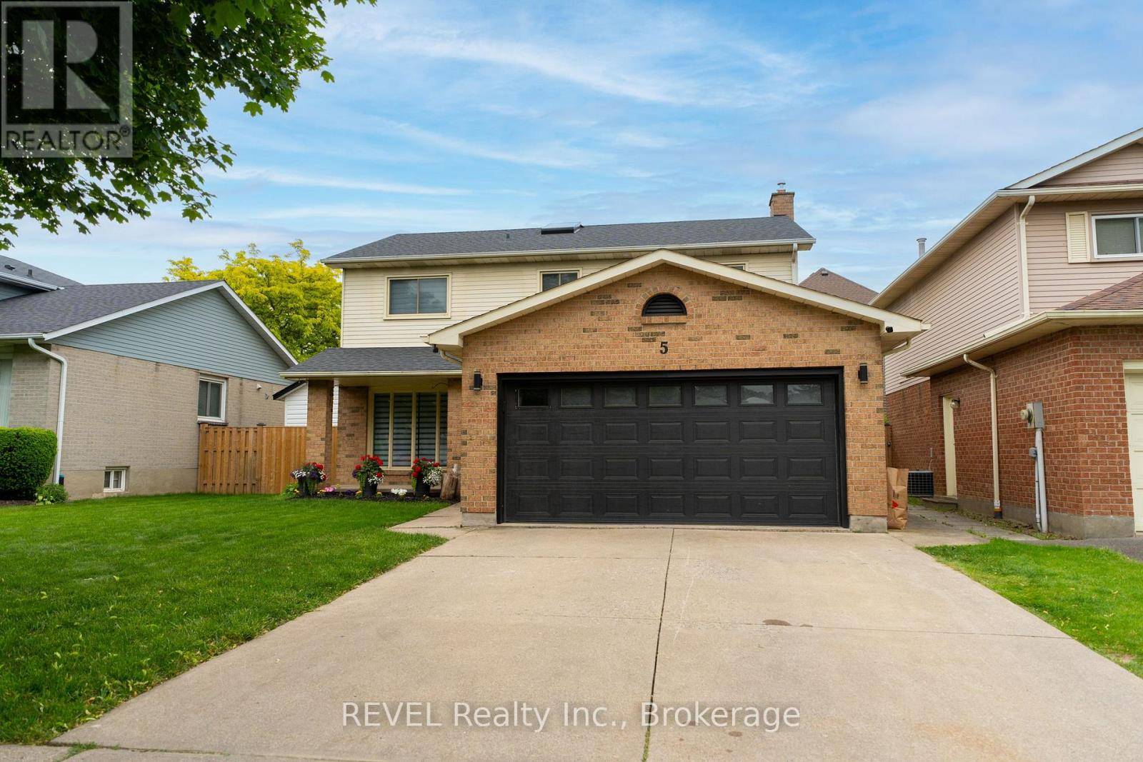 St. Catharines (grapeview), ON L2S3E7,5 ELDERWOOD DRIVE