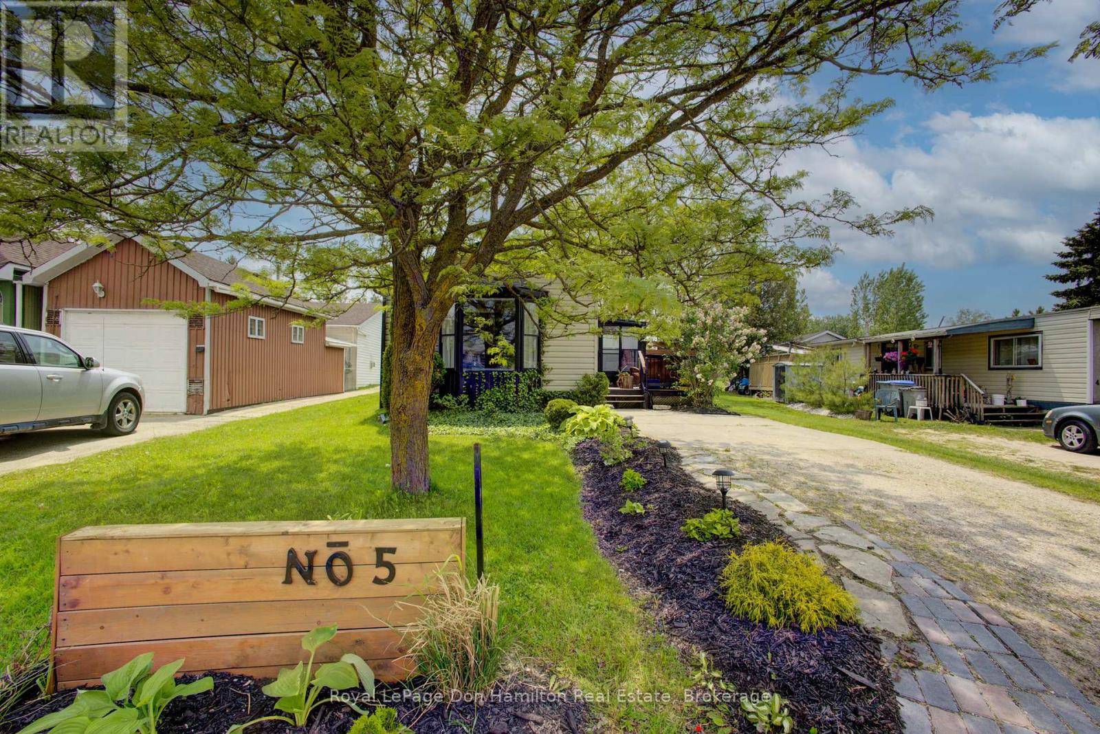 North Perth (listowel), ON N4W3G9,450 Tremaine AVE South #5