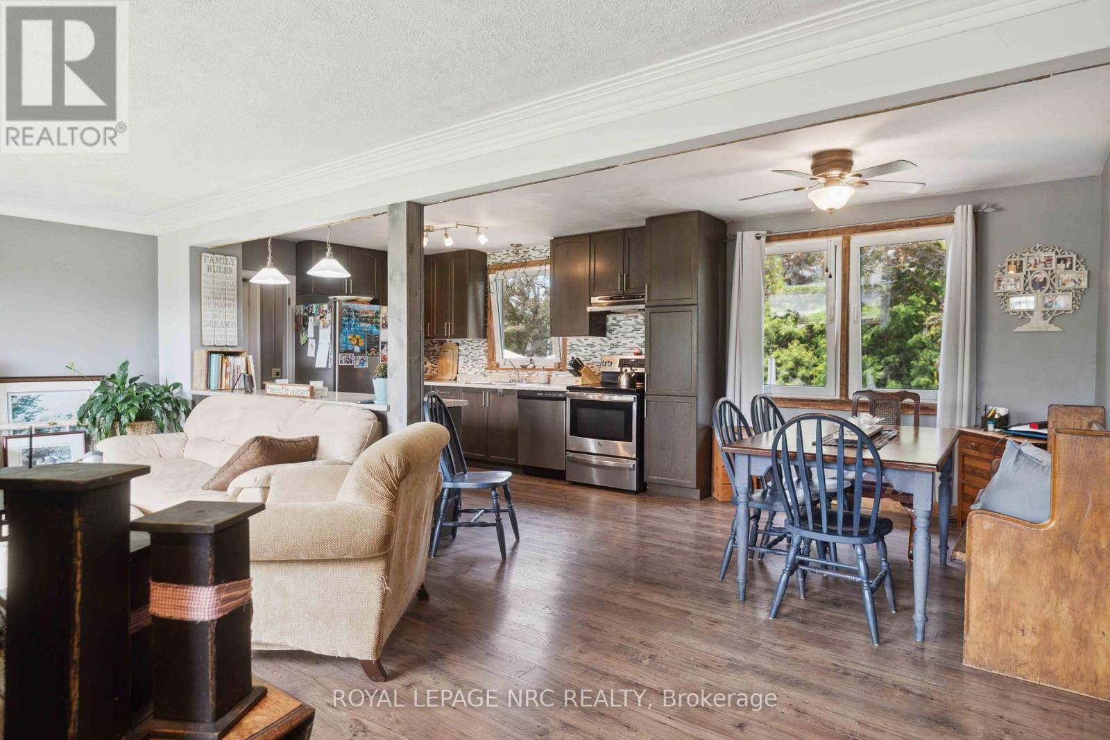 St. Catharines (glendale/glenridge), ON L2T3L6,10 RIVERVIEW BOULEVARD