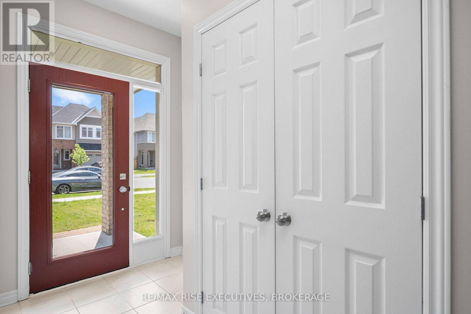 Kingston (east Gardiners Rd), ON K7M0H8,1336 DEMERS AVENUE