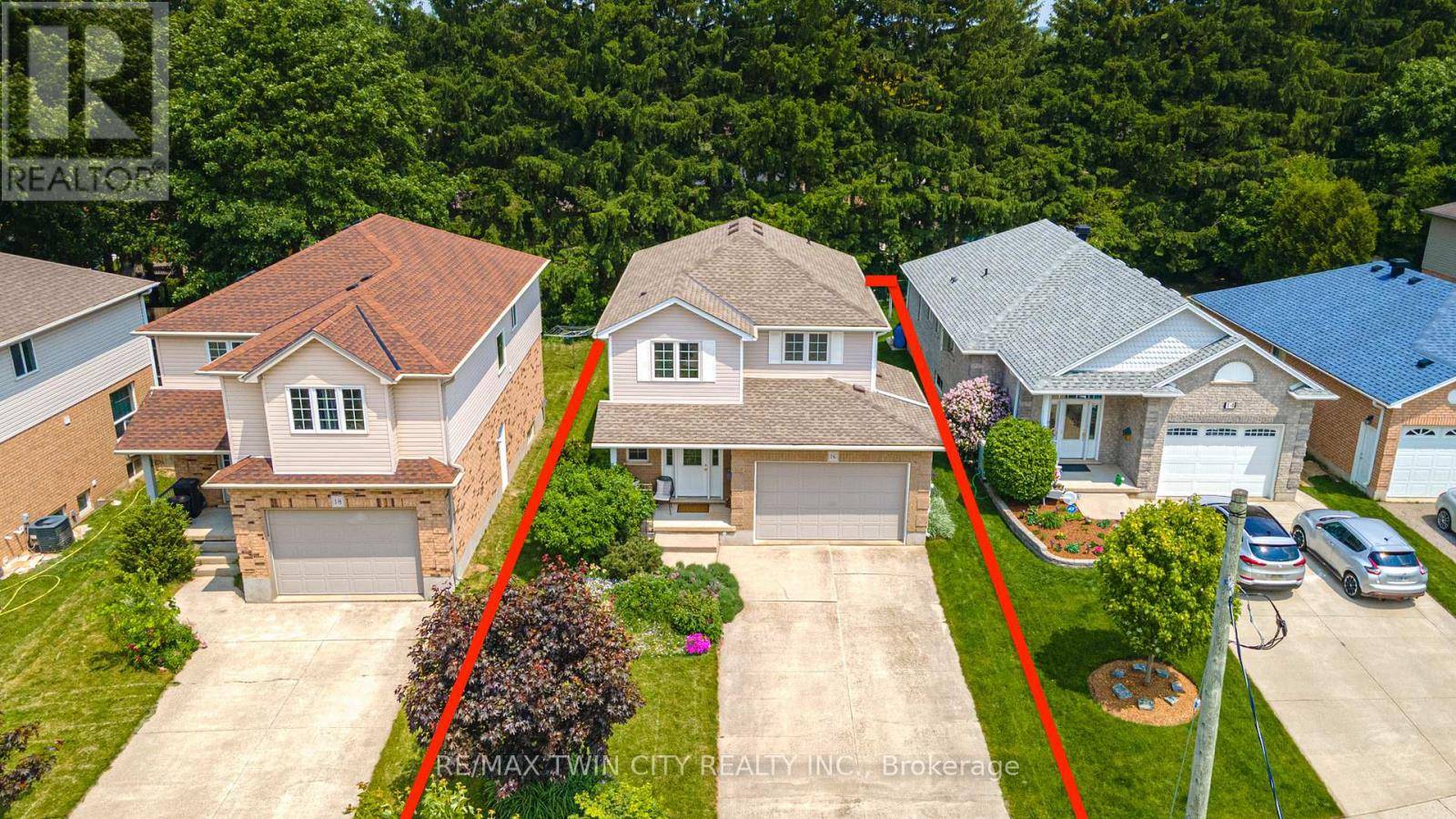 Waterloo, ON N2L2X2,16 CHURCHILL STREET