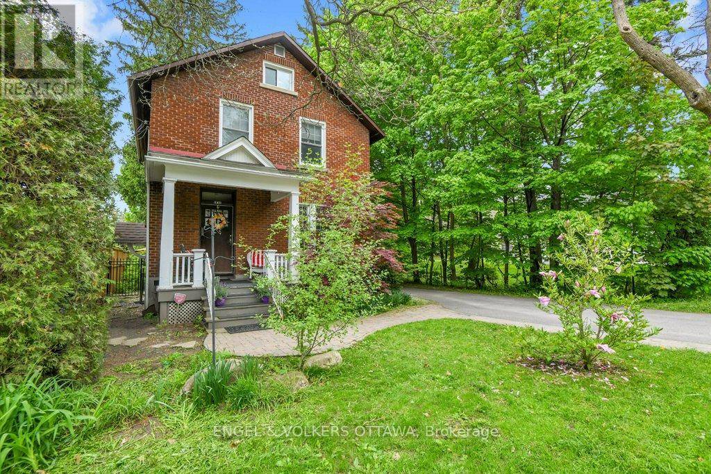 Ottawa, ON K1M0B6,141 MINTO PLACE