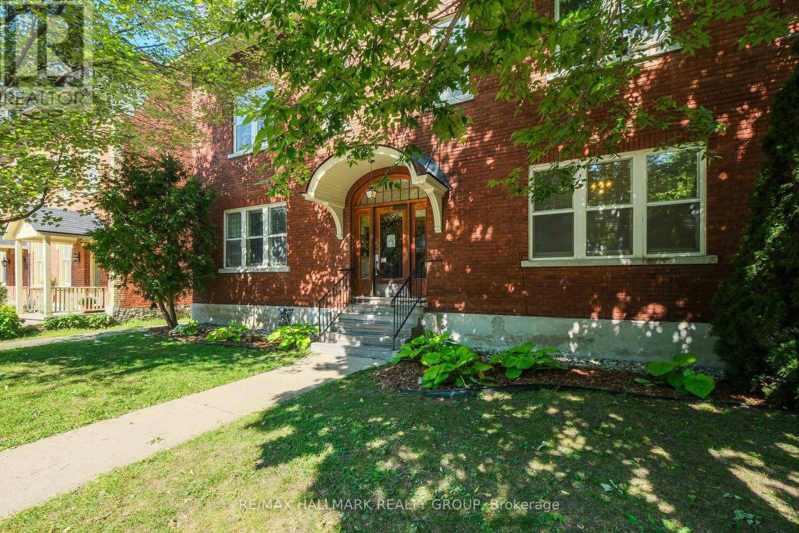Ottawa, ON K1N6G1,209 DALY AVENUE