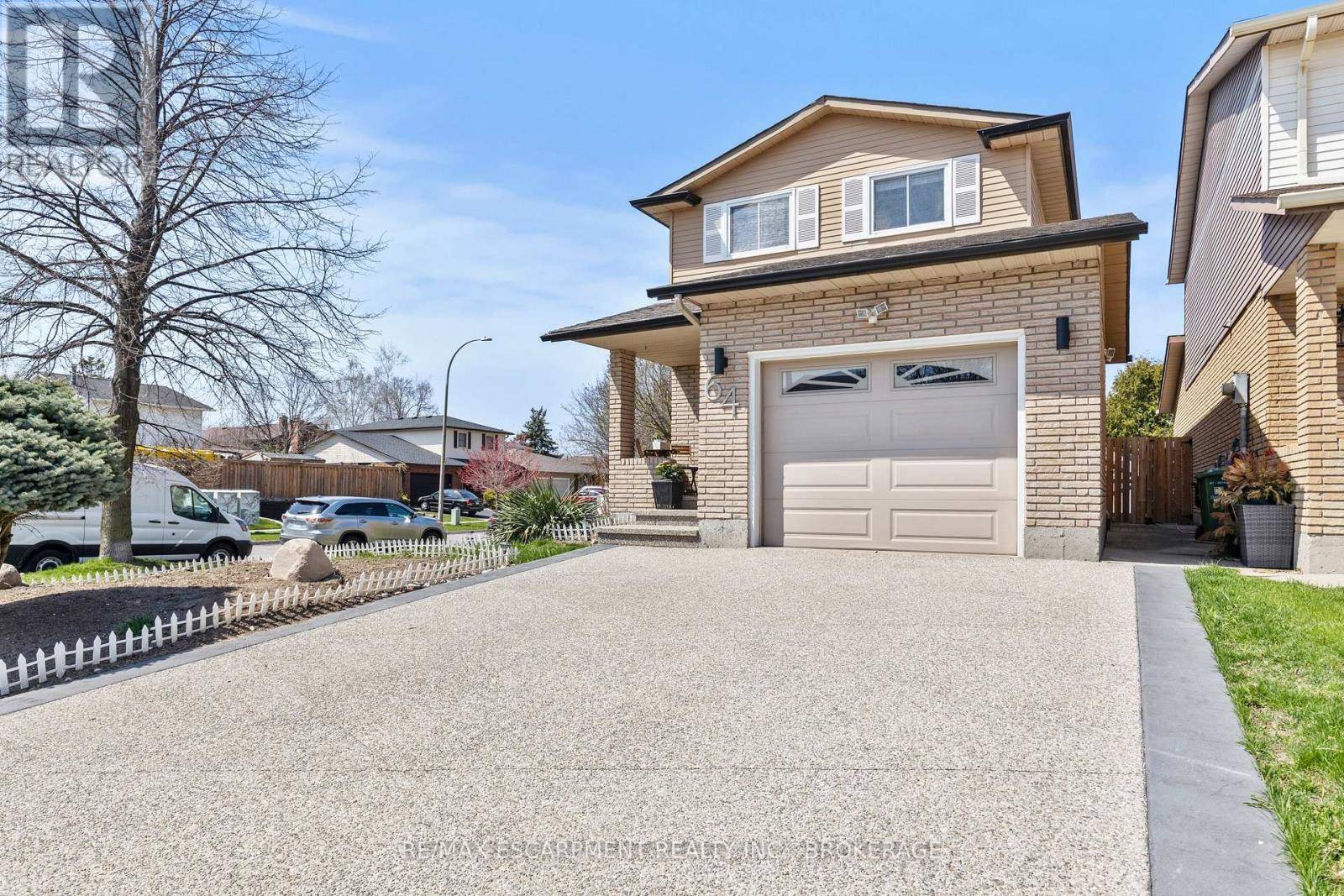 Hamilton (stoney Creek Mountain), ON L8J1S7,64 ATHENIA DRIVE