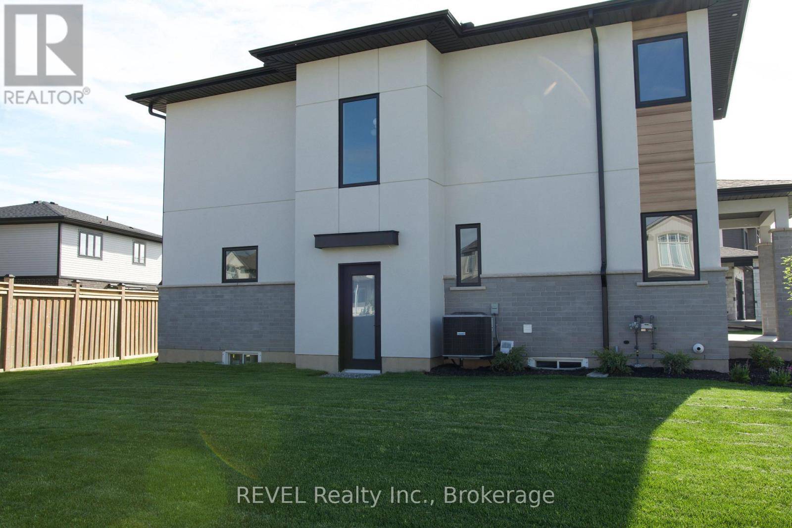 Thorold (rolling Meadows), ON L2V0M7,1 ELVIRA WAY