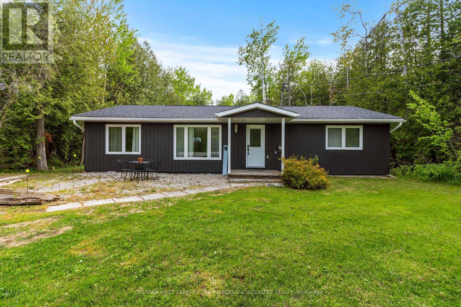 Northern Bruce Peninsula, ON N0H2T0,7221 HIGHWAY 6 ROAD