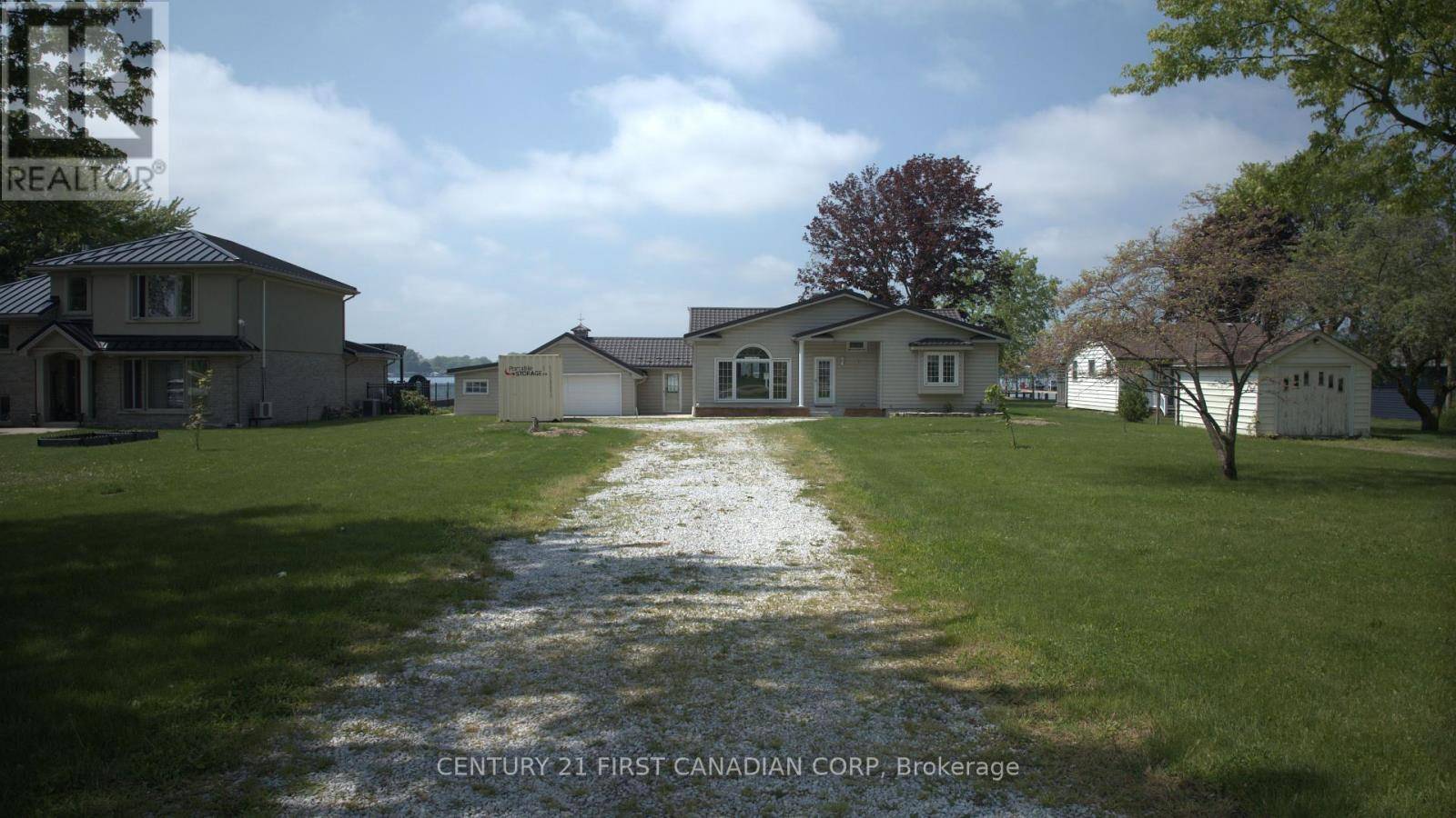 St. Clair, ON N0P2B0,3877 ST CLAIR PARKWAY
