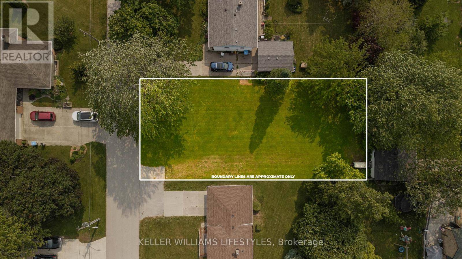 Lambton Shores (forest), ON N0N1J0,24 MAC KENZIE STREET