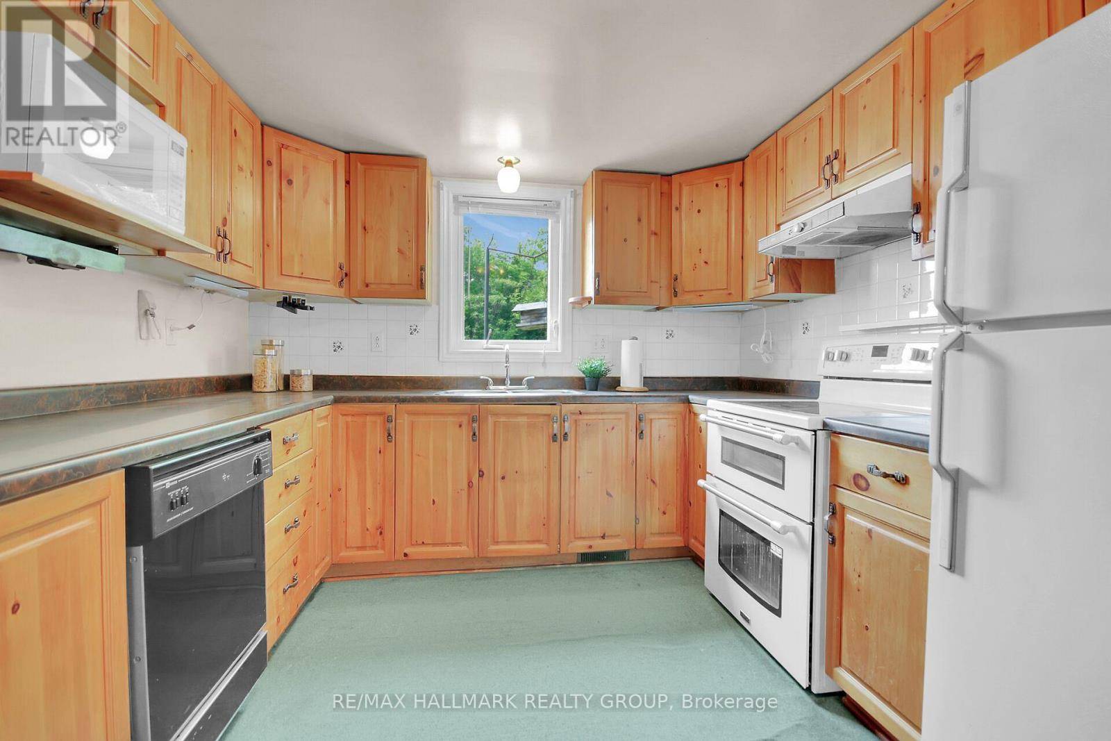 Ottawa, ON K0A1L0,4240 CARP ROAD
