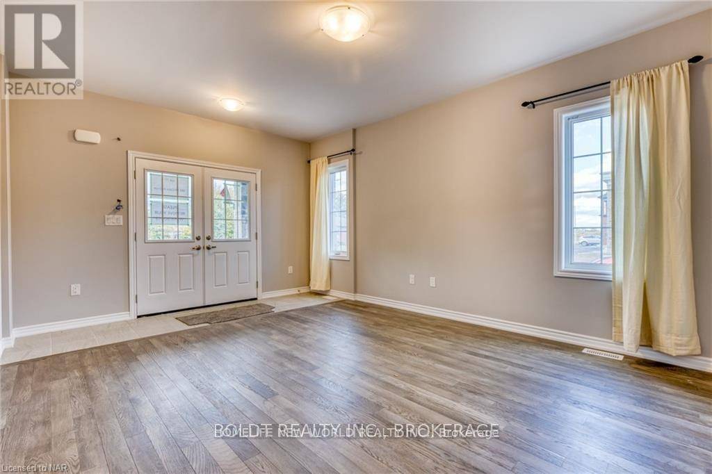 Welland (lincoln/crowland), ON L3B0H6,162 MCCABE AVENUE