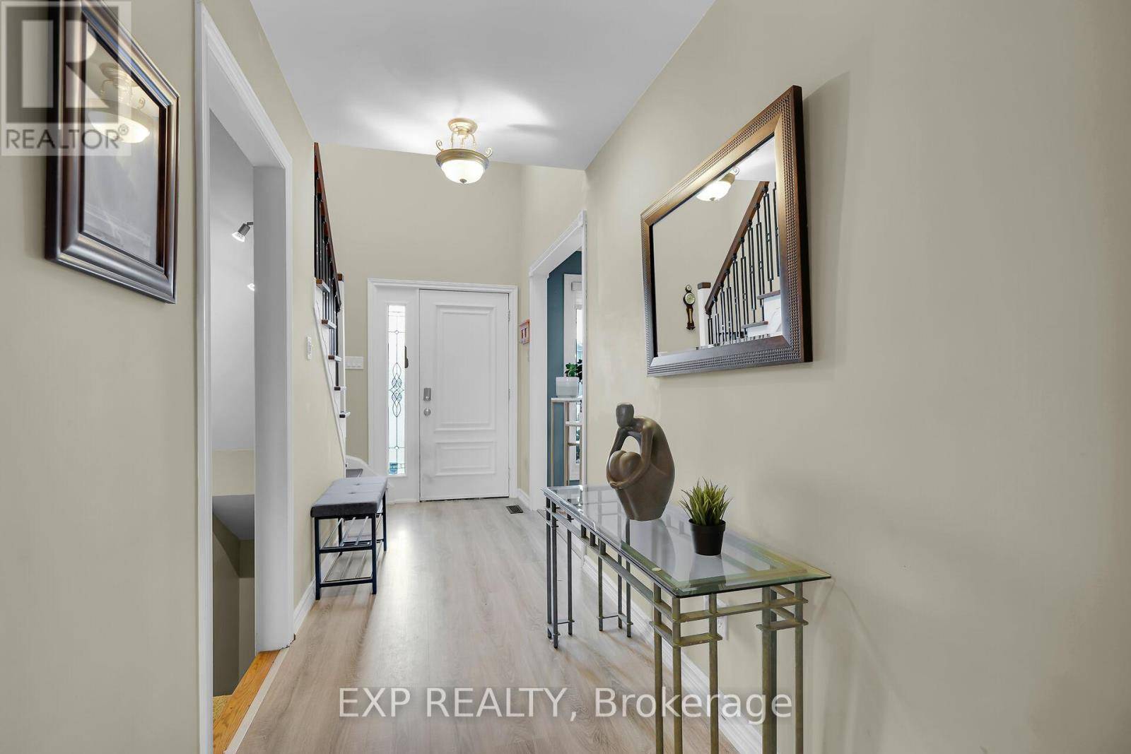London South (south Q), ON N6C5M6,99 WESTWINDS DRIVE