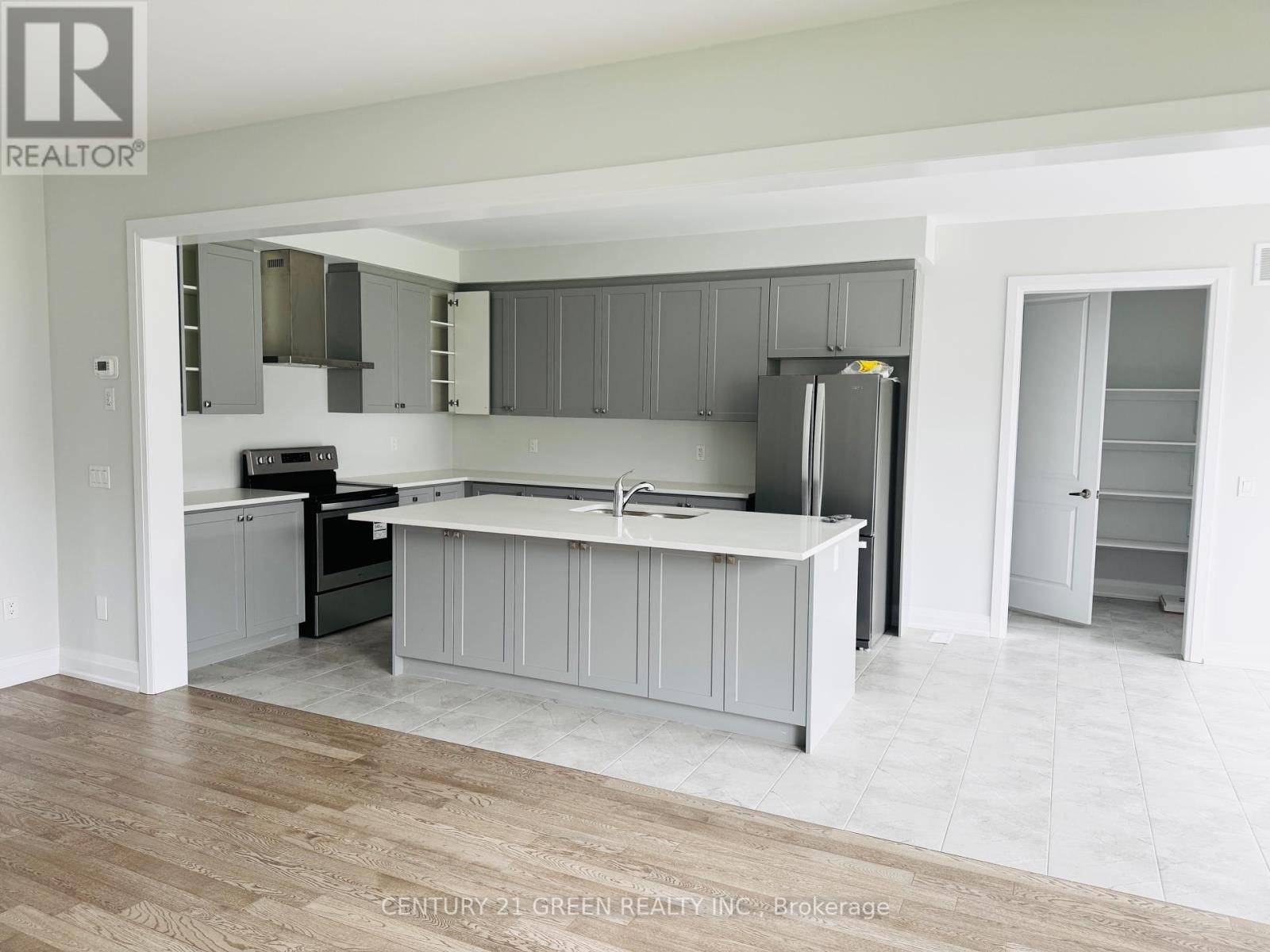 Woodstock (woodstock - North), ON N4T0P3,233 HARWOOD AVENUE