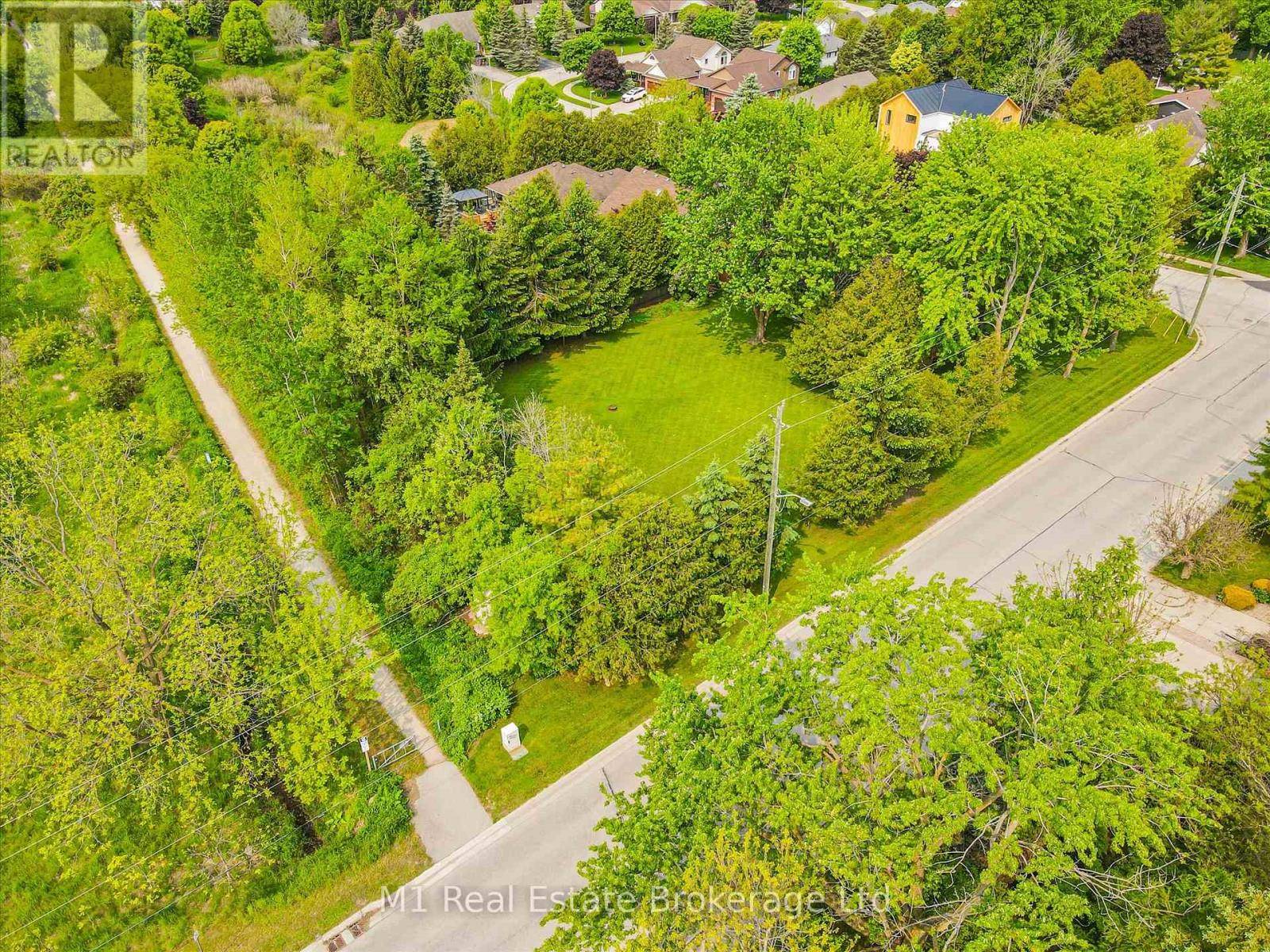 Centre Wellington (elora/salem), ON N1B1S0,1A Clarke ST #Lot 1A
