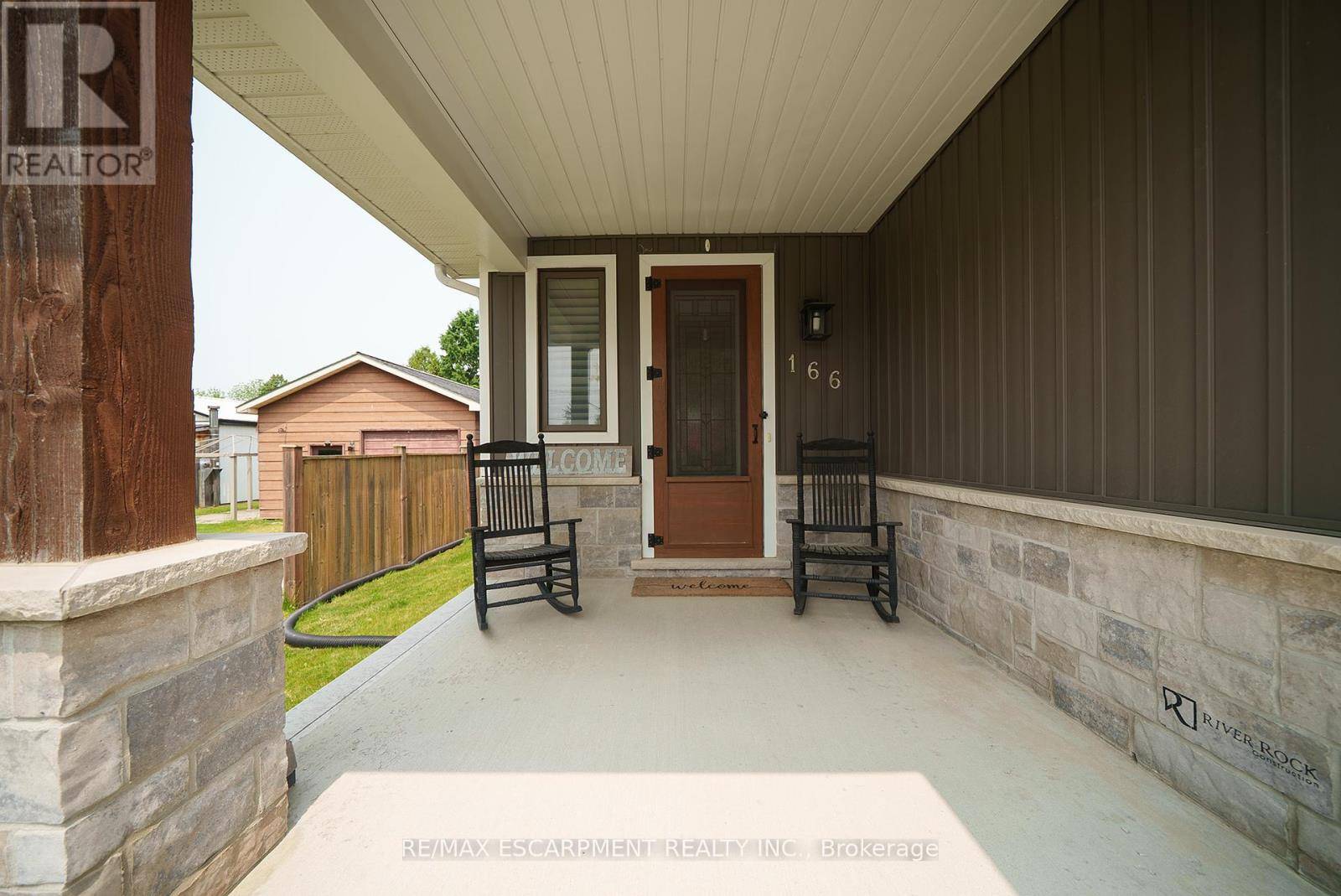 Brant (burford), ON N0E1A0,166 KING STREET