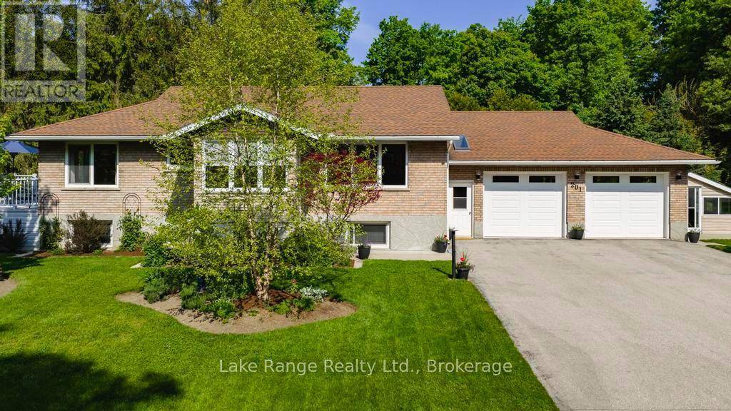 Huron-kinloss, ON N2Z2X3,201 SHADYWOOD CRESCENT