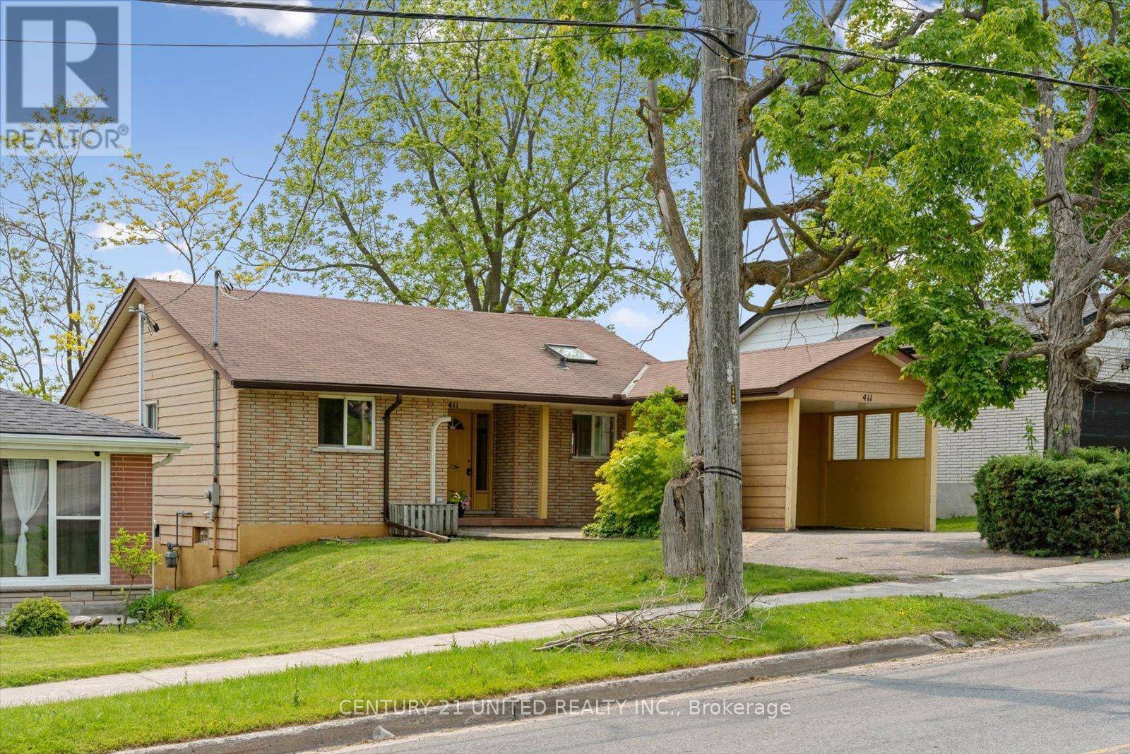 Peterborough North (south), ON K9H5J6,411 HIGHLAND ROAD