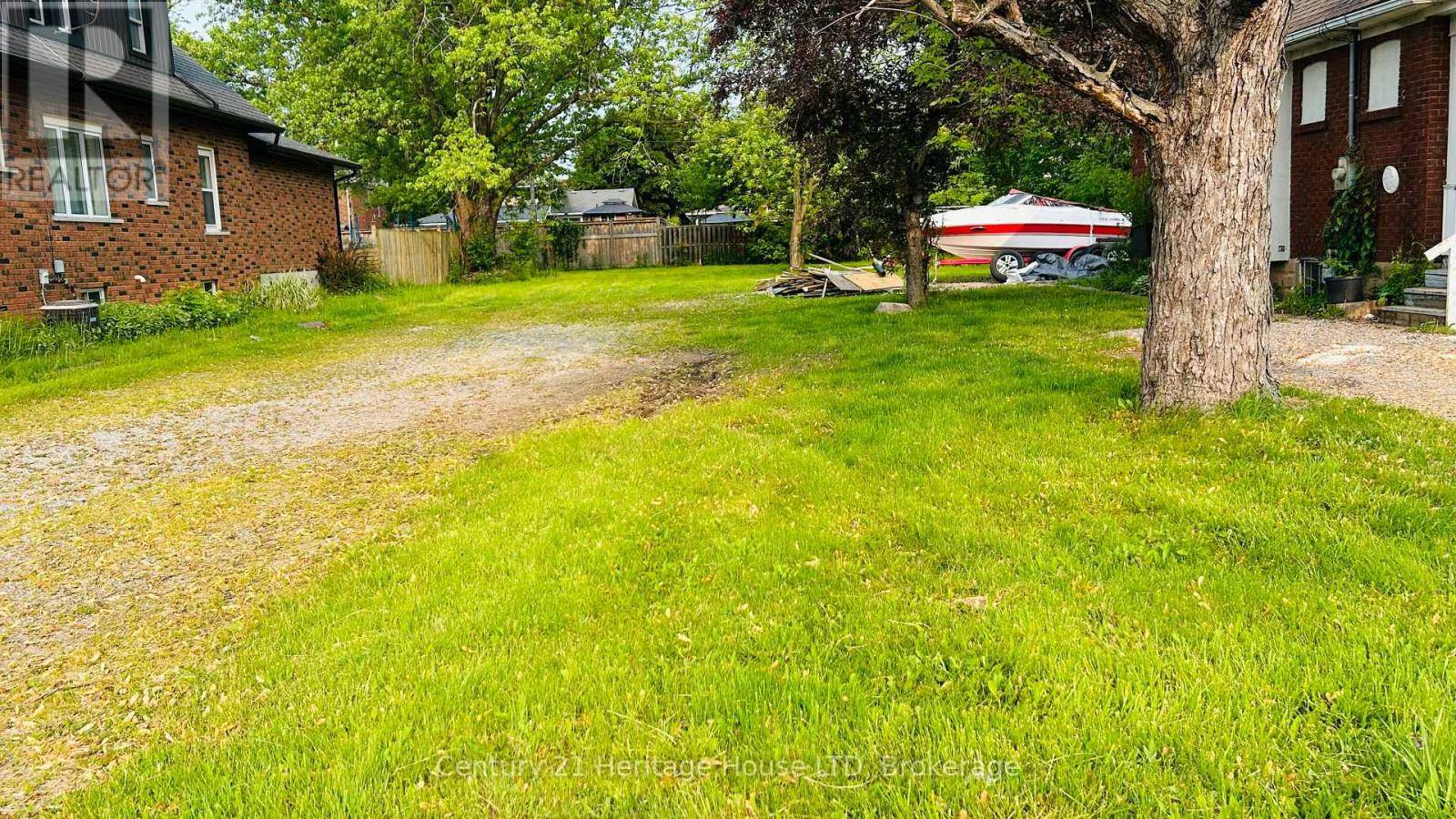 Fort Erie (central), ON L2A3S8,0 CENTRAL AVENUE