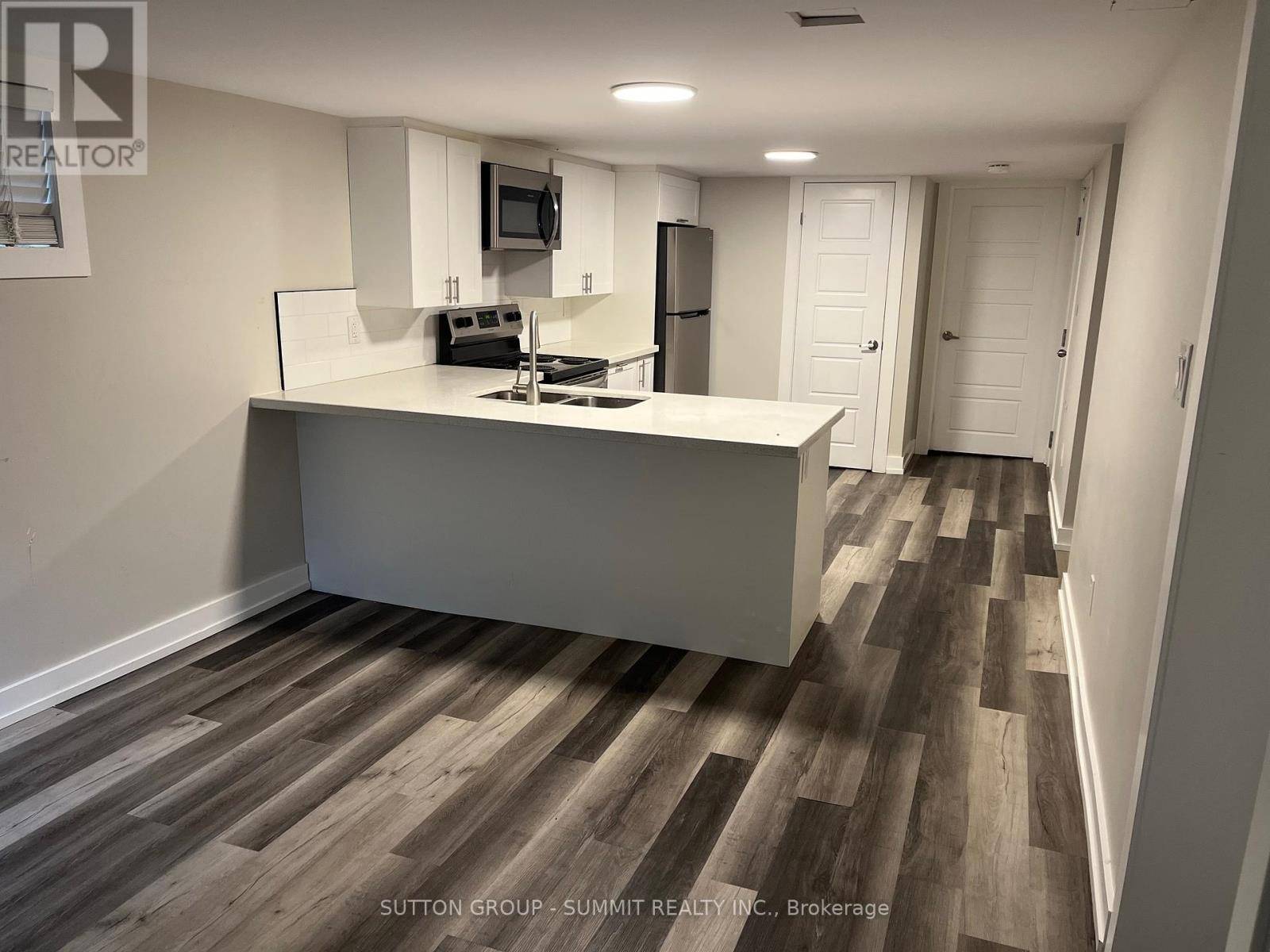 St. Catharines (facer), ON L2M5T3,56 Marlborough AVE #Basement